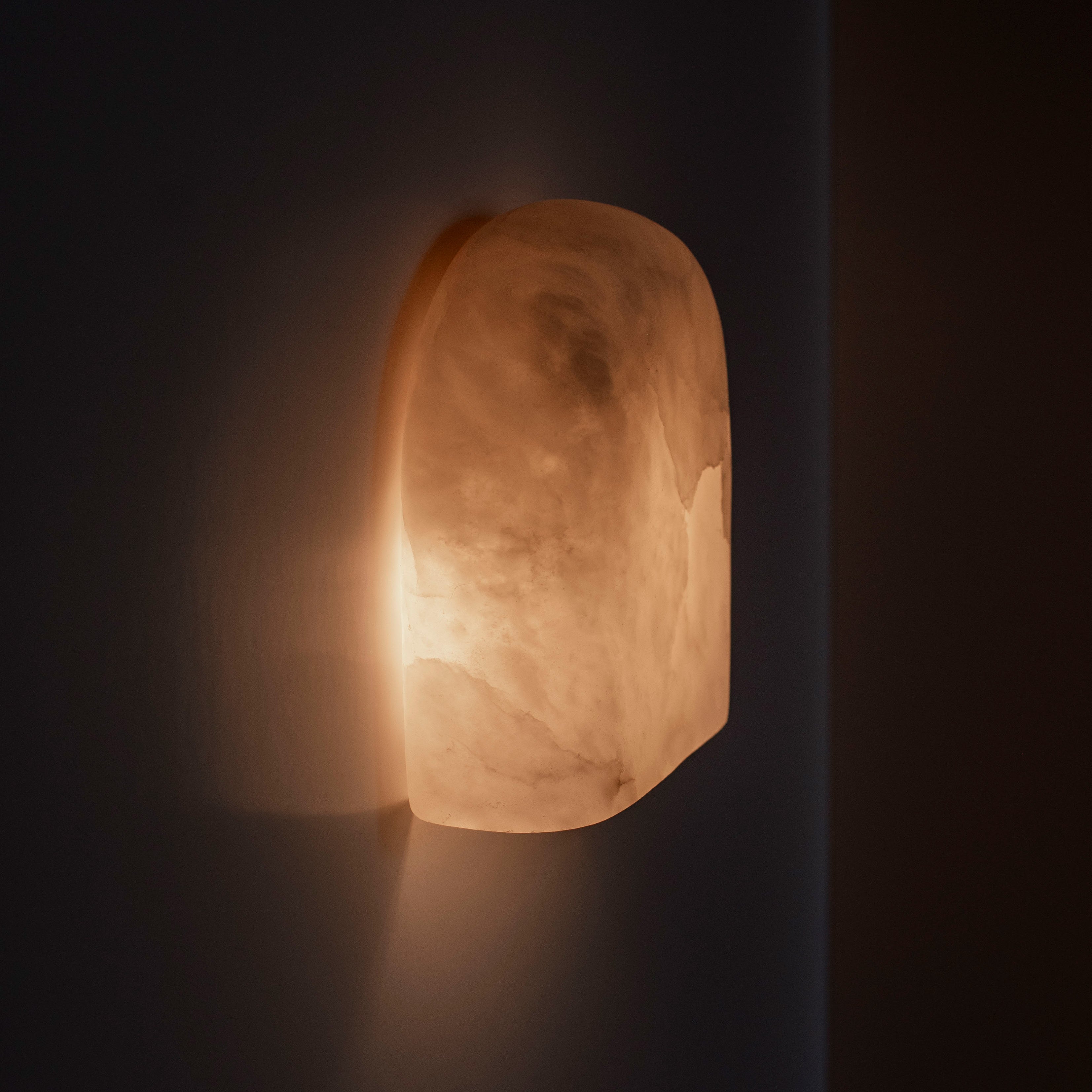 Wandleuchte TAYGETA aus Alabaster mit mattem Finish