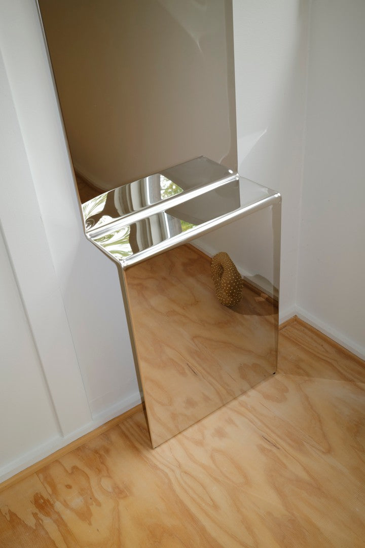 Lustro PLEAT polished steel