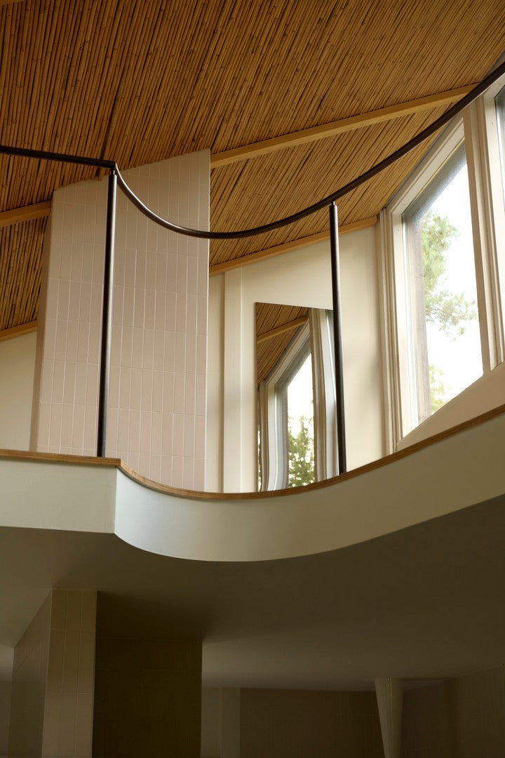 Lustro PLEAT polished steel