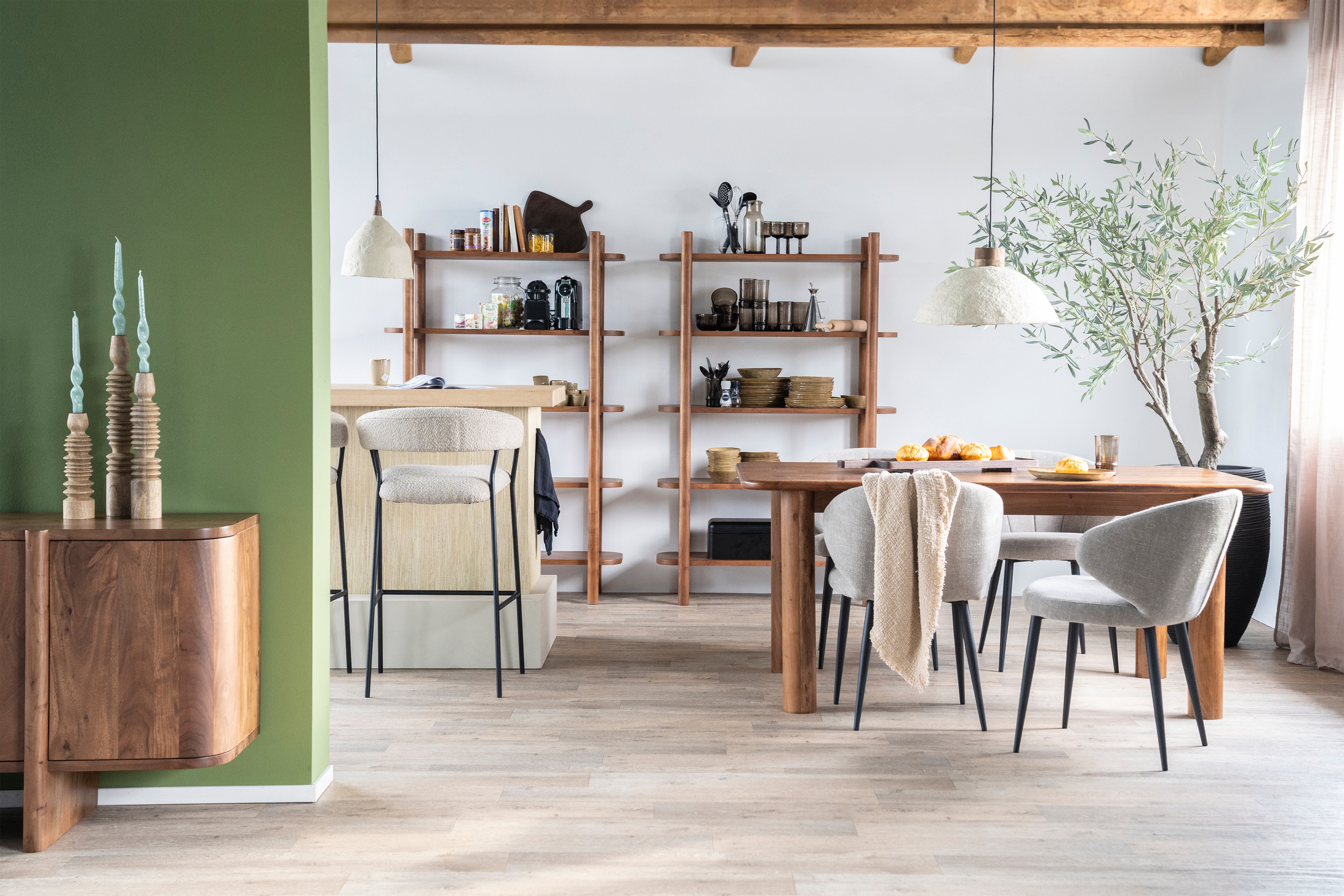 JULIAN Table Acacia Wood