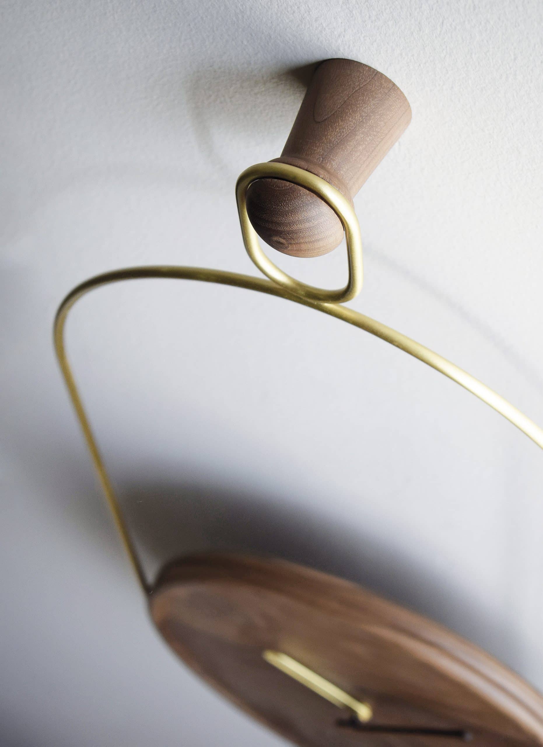 Wall Clock ESLABON Walnut Wood with Brass