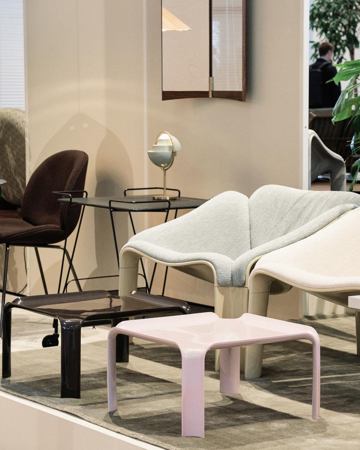 T877 lavender coffee table