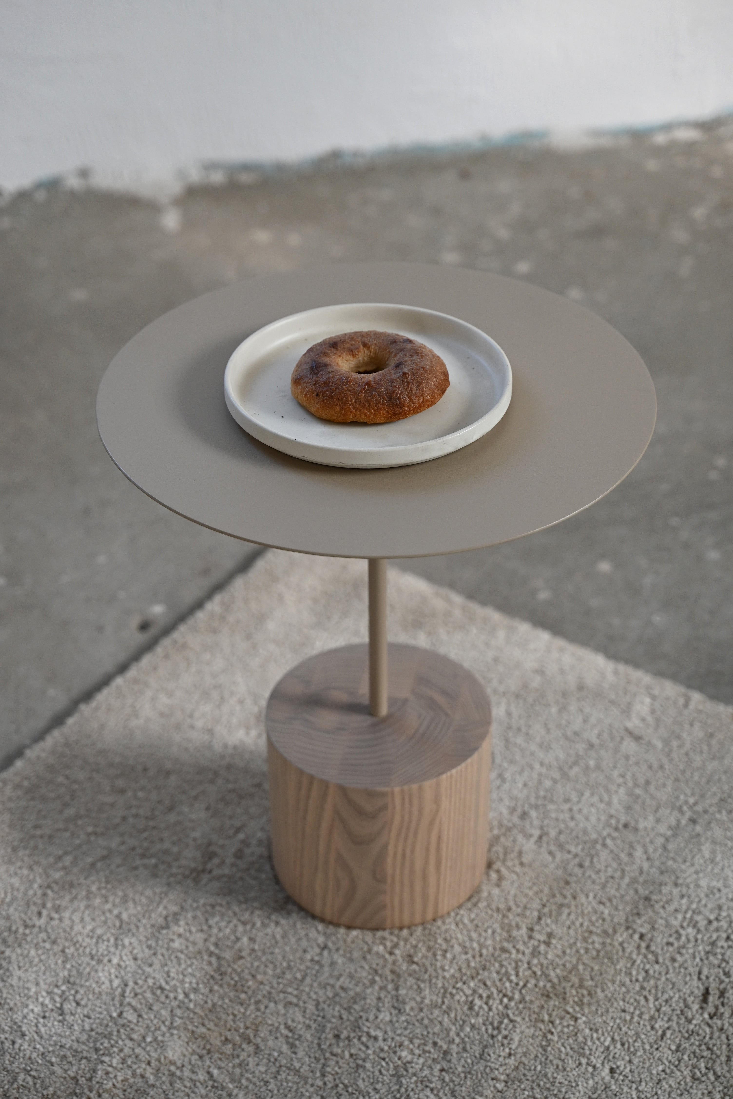 Kaffeetisch FIB aus Holz und Stahl
