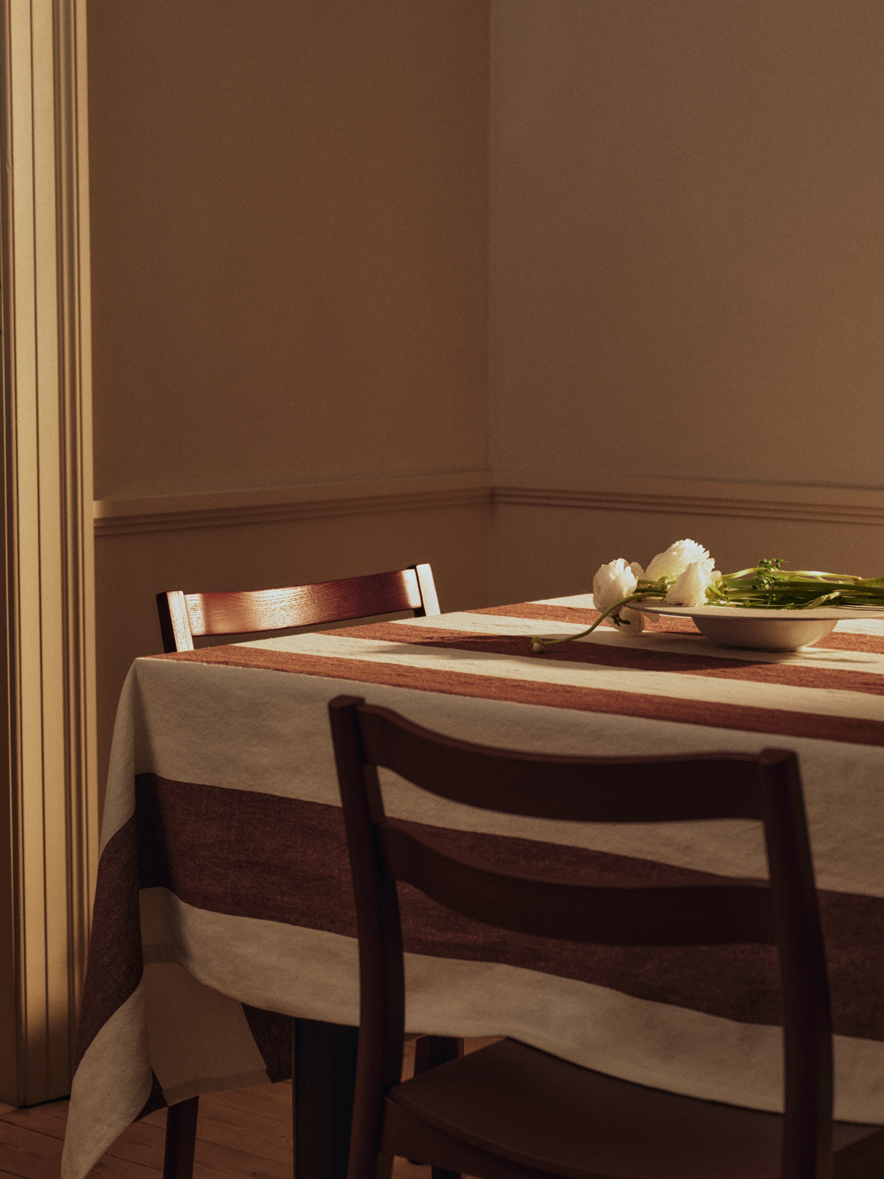 BODA Chair in Burgundy Oak Veneer