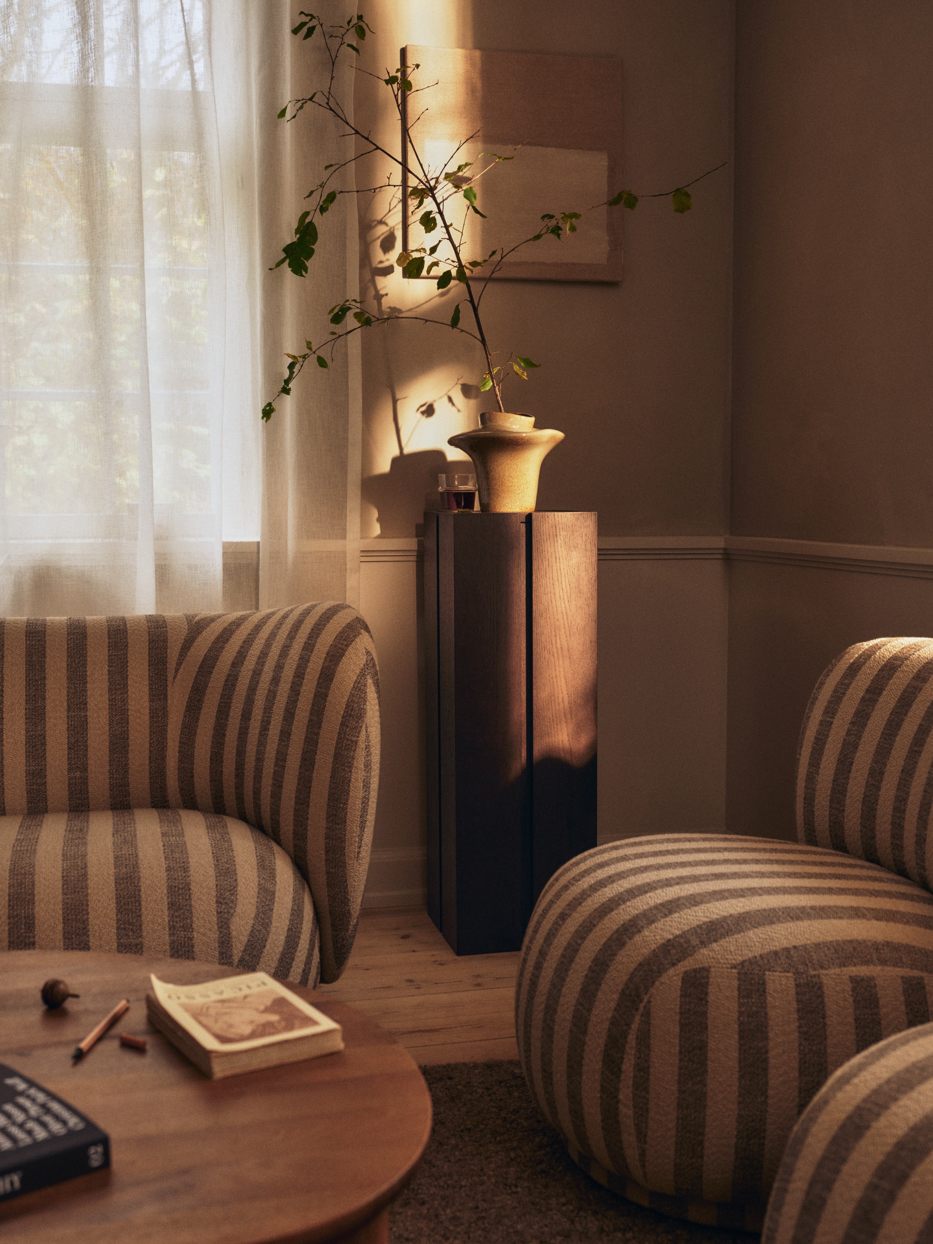 PARCEL Dark Oak Veneer Side Table