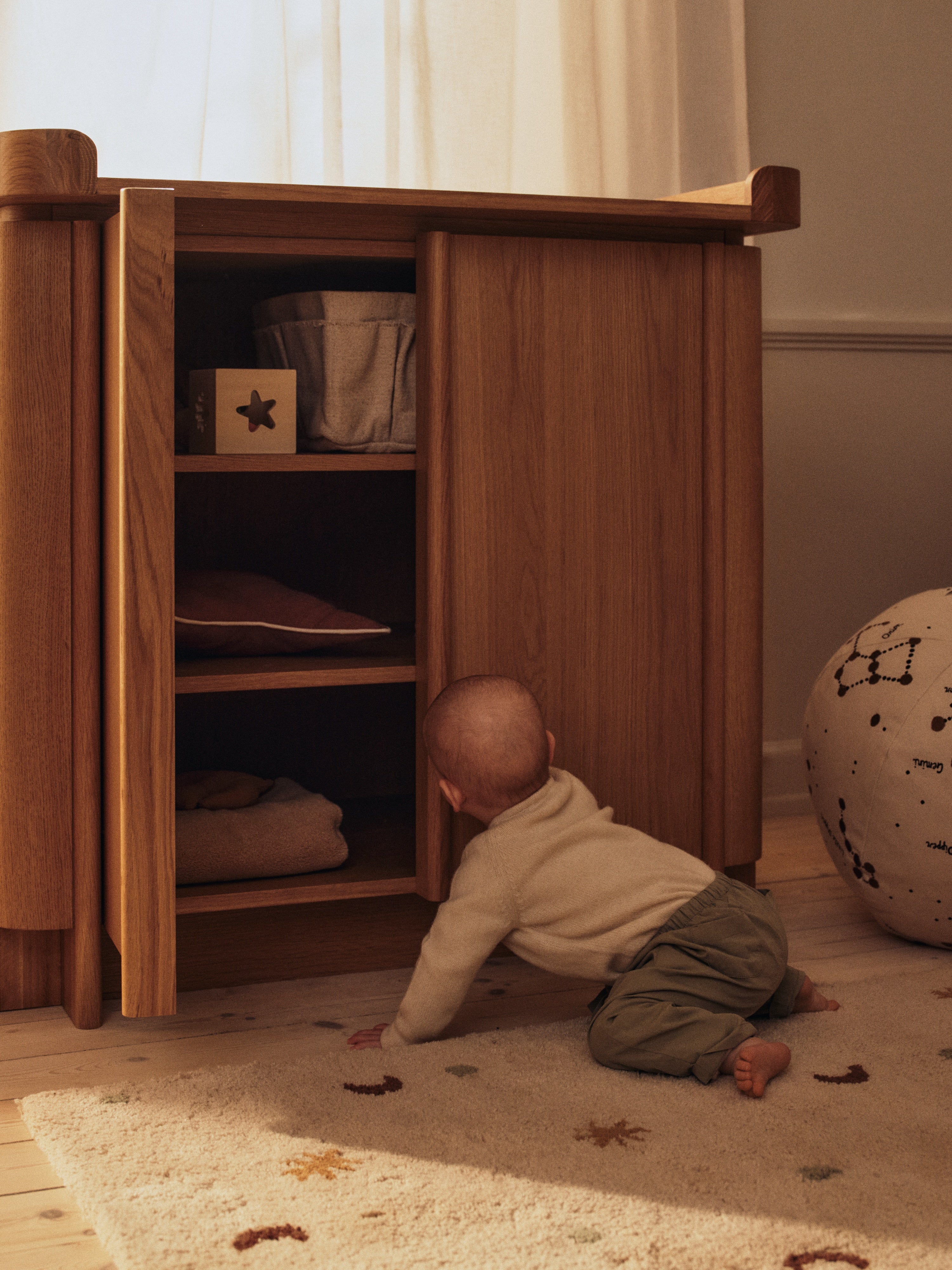 SKYE Beige Children's Rug with Brick and Green