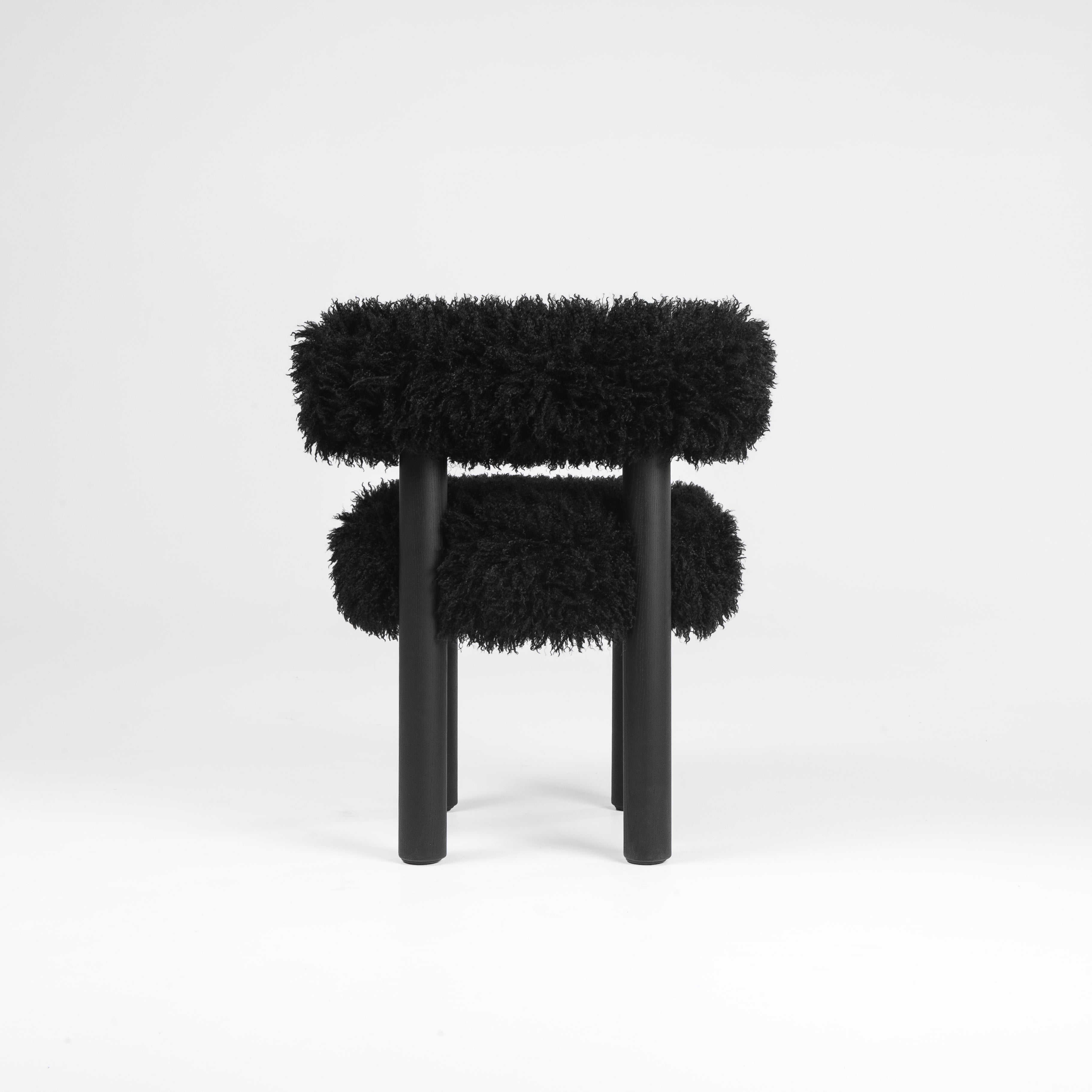 Stuhl GROPIUS CS2 - FLUFFY EDITION Kunstfell