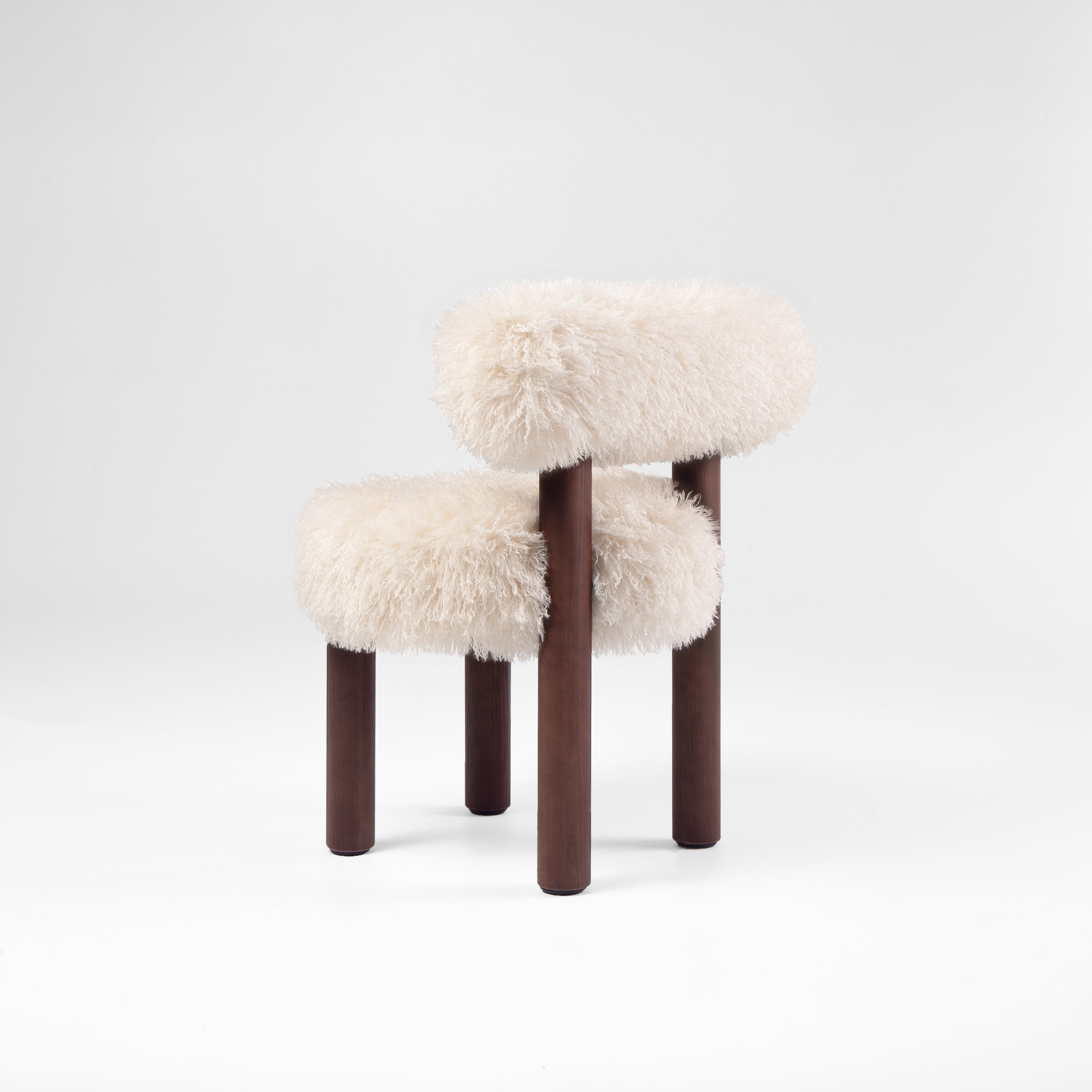 Stuhl GROPIUS CS2 - FLUFFY EDITION Kunstfell