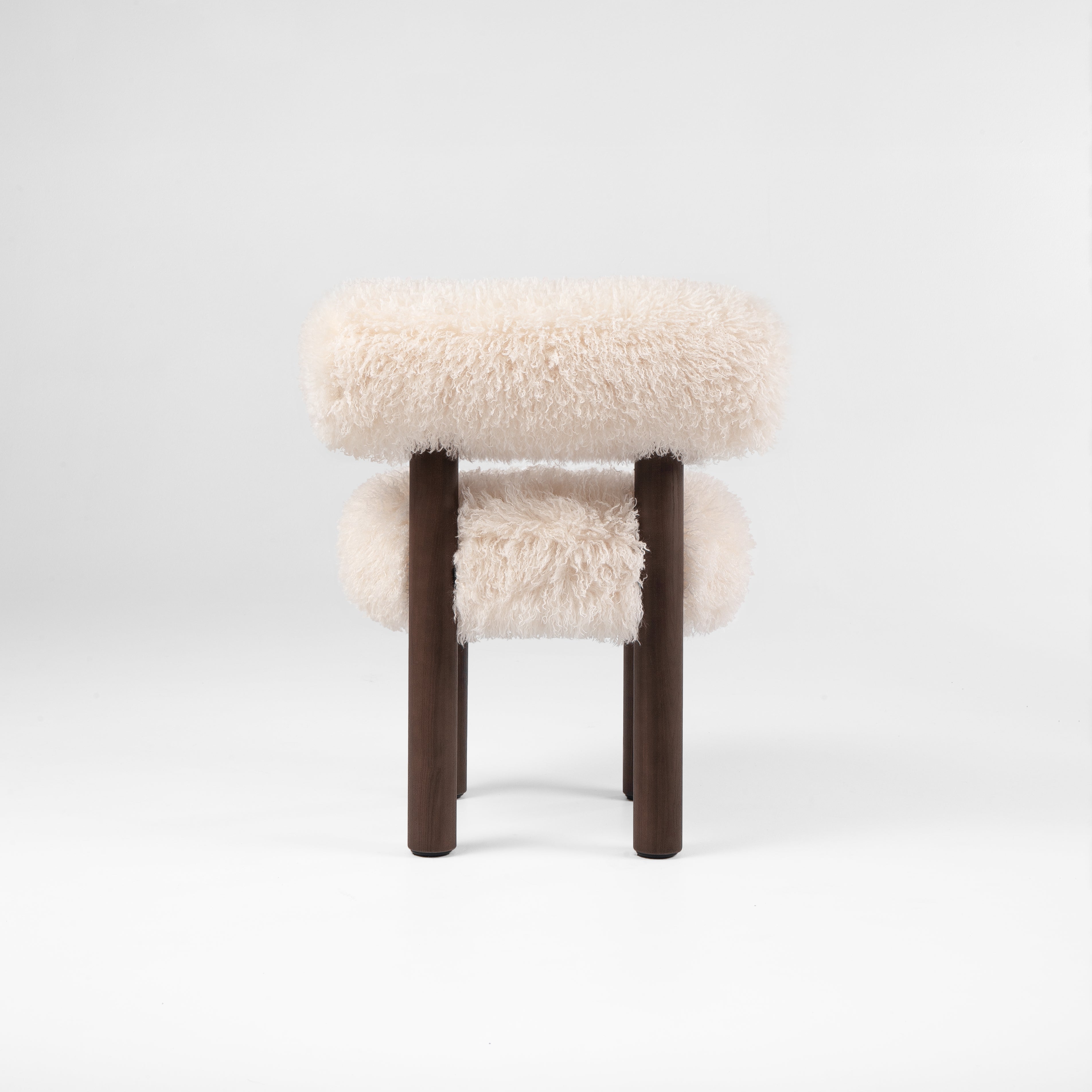 Stuhl GROPIUS CS2 - FLUFFY EDITION Kunstfell