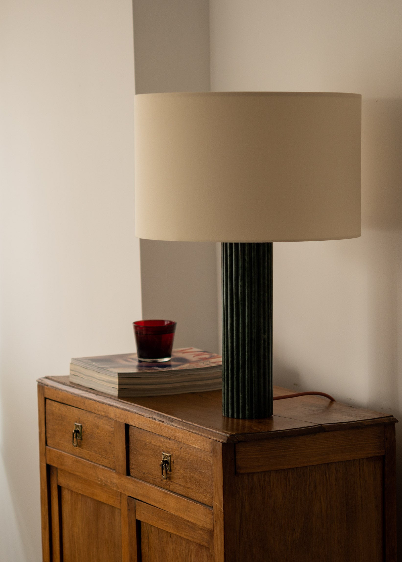 Tischlampe FLUTA grüner Marmor