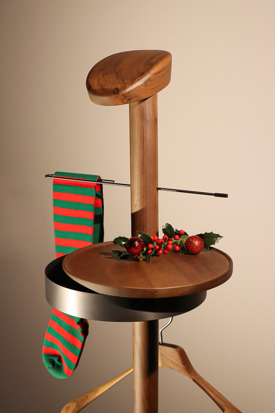 Galan M Kleiderständer aus Nussbaumholz mit braunem Marmor und grafitfarbener Oberfläche