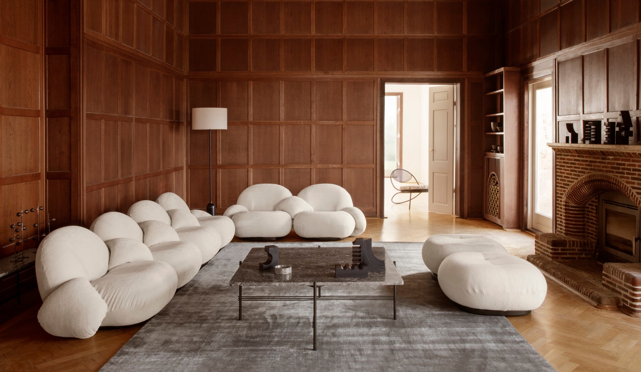 Sessel COPACABANA gepolstert mit schwarzem Gestell