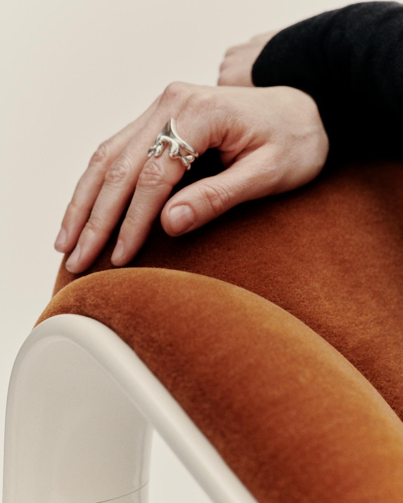 F300 Armchair in Cognac with White Base [Amelia Revised]