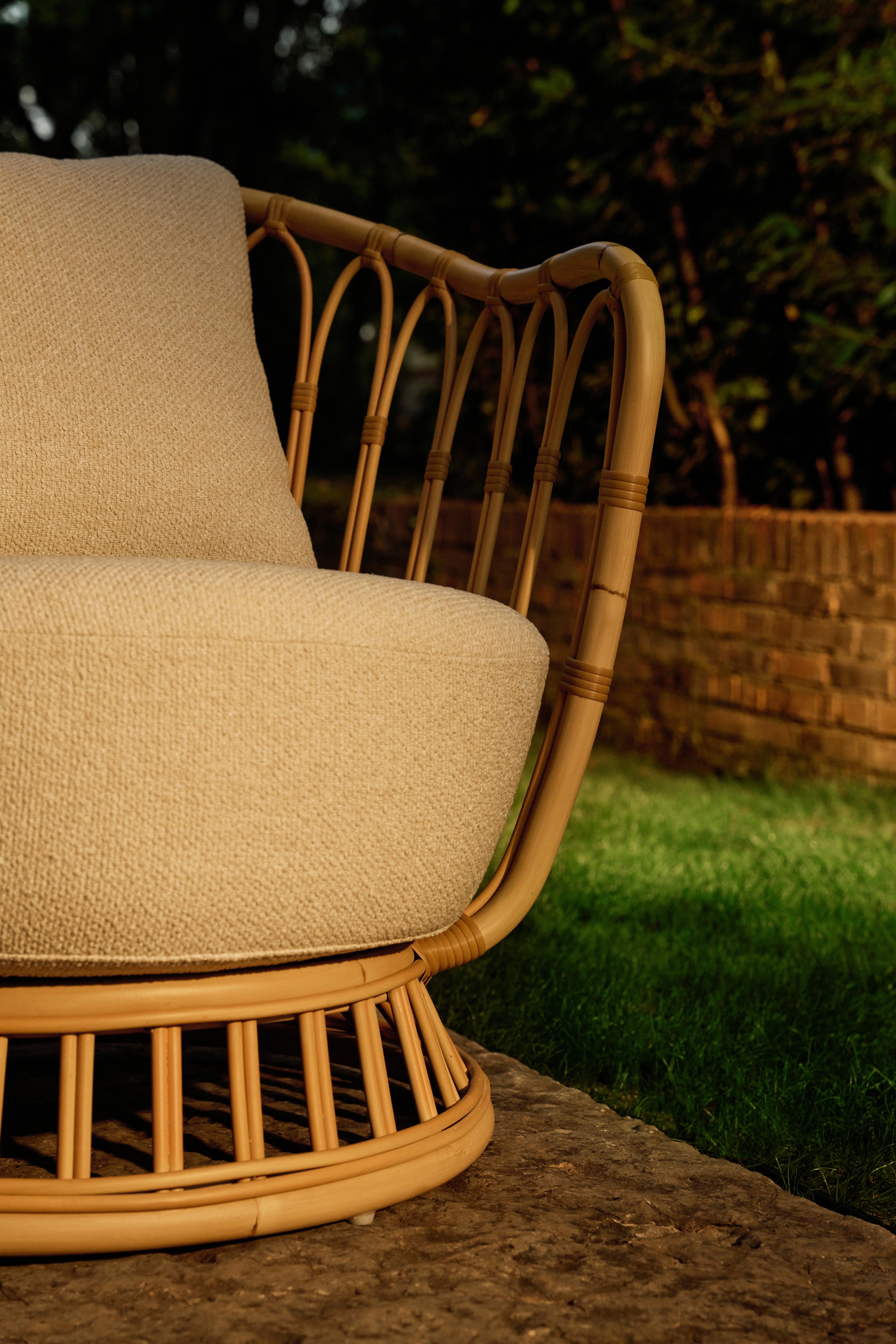 Gartenstuhl GRACE gepolstert mit Rattanbasis