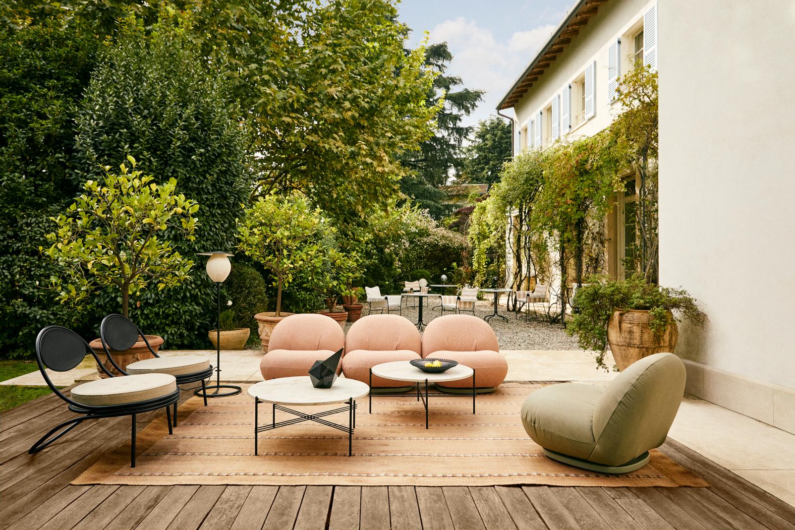 Outdoor coffee table TS travertine with black base