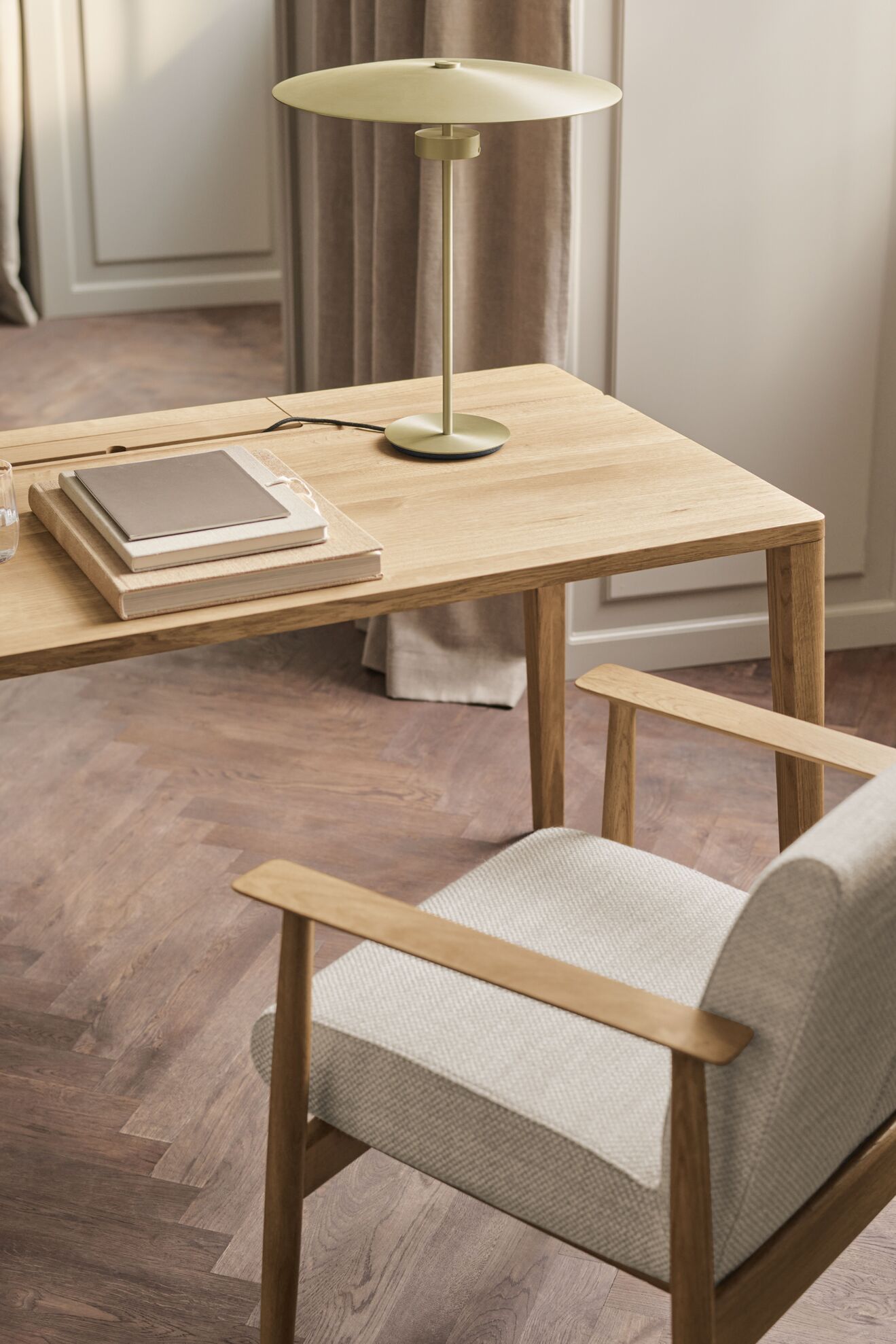 Brass reflection table lamp