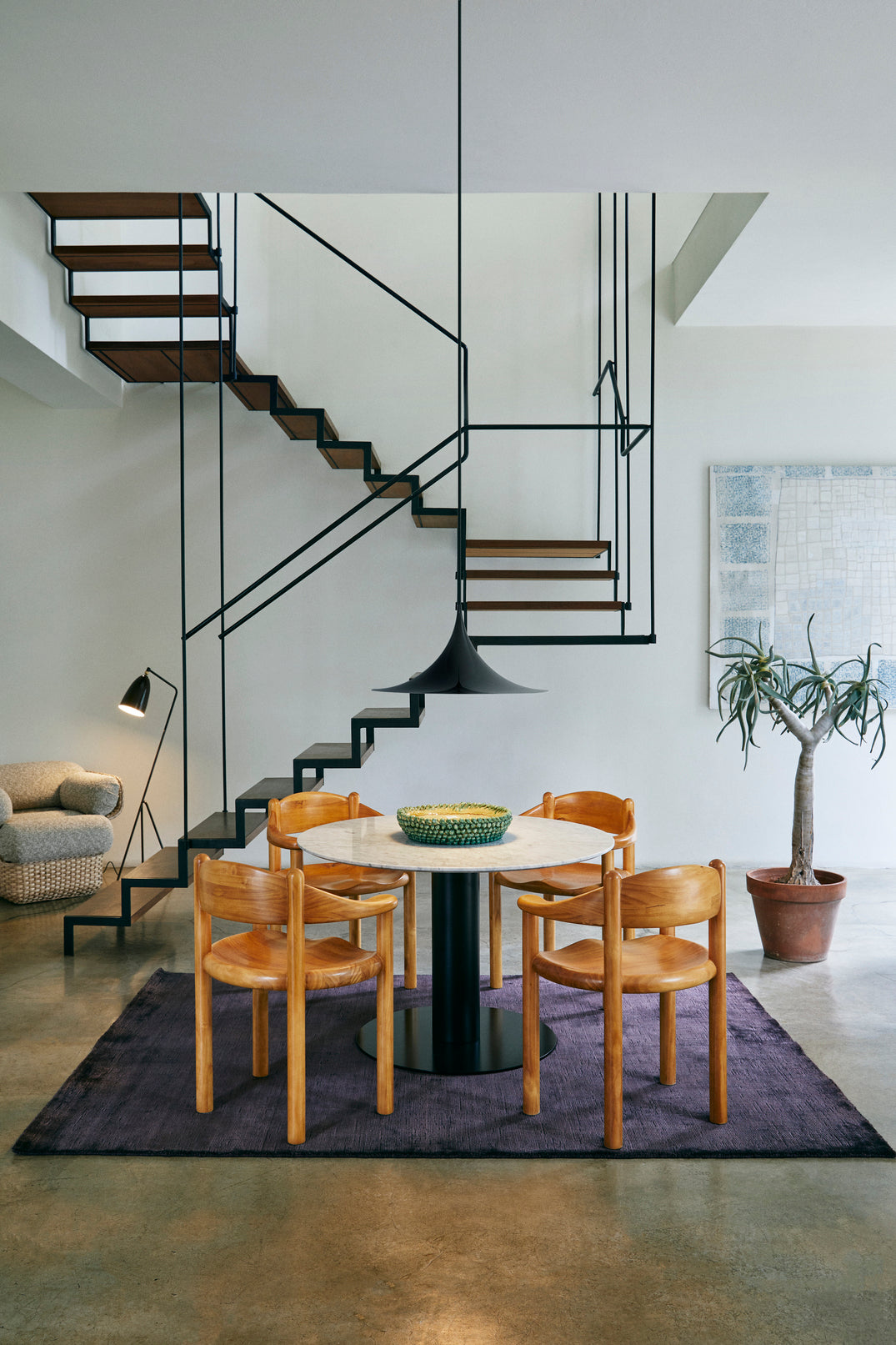 Round table 2.0 white marble with black base