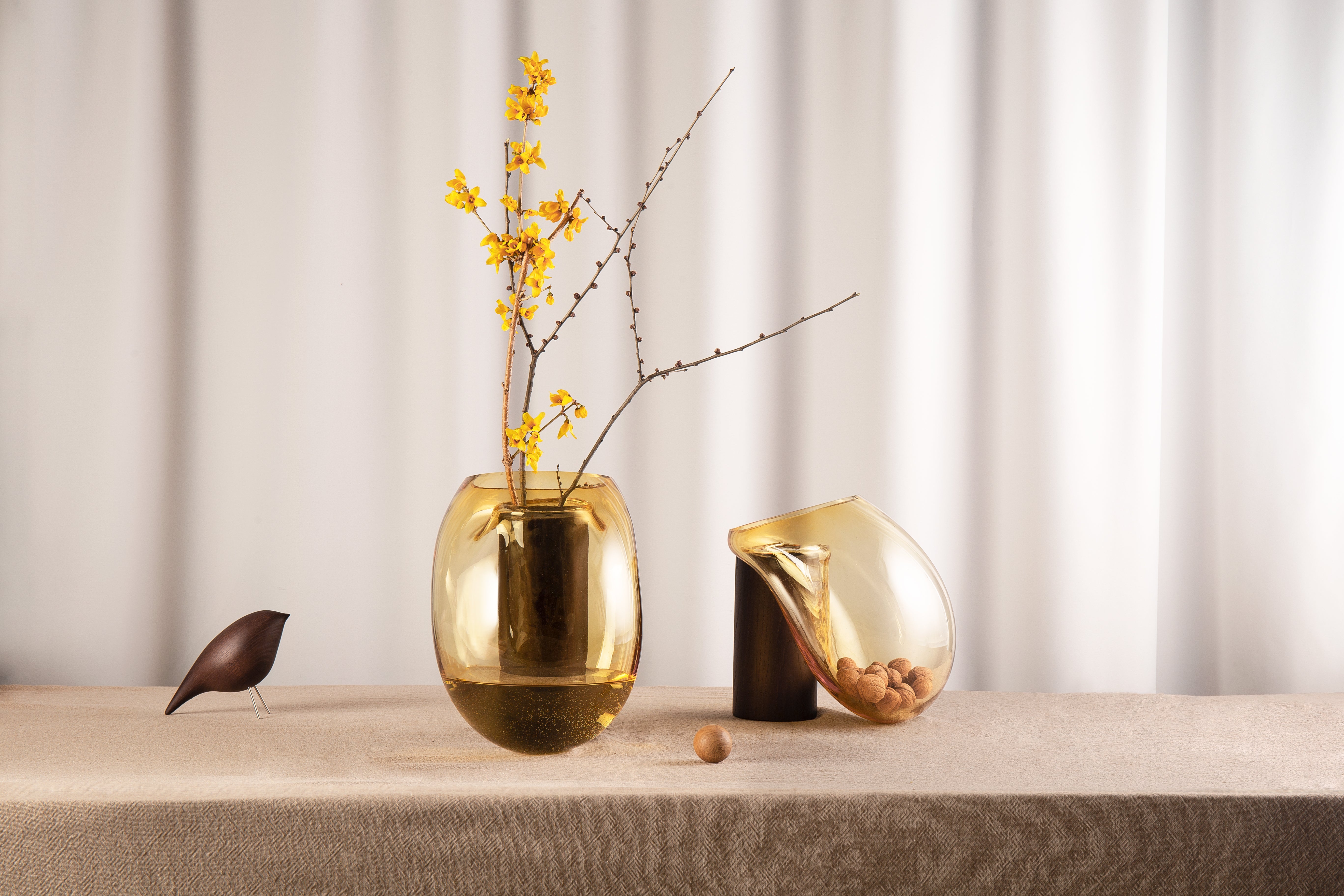 Vase GUTTA BOON bernsteinfarben mit Schwarz