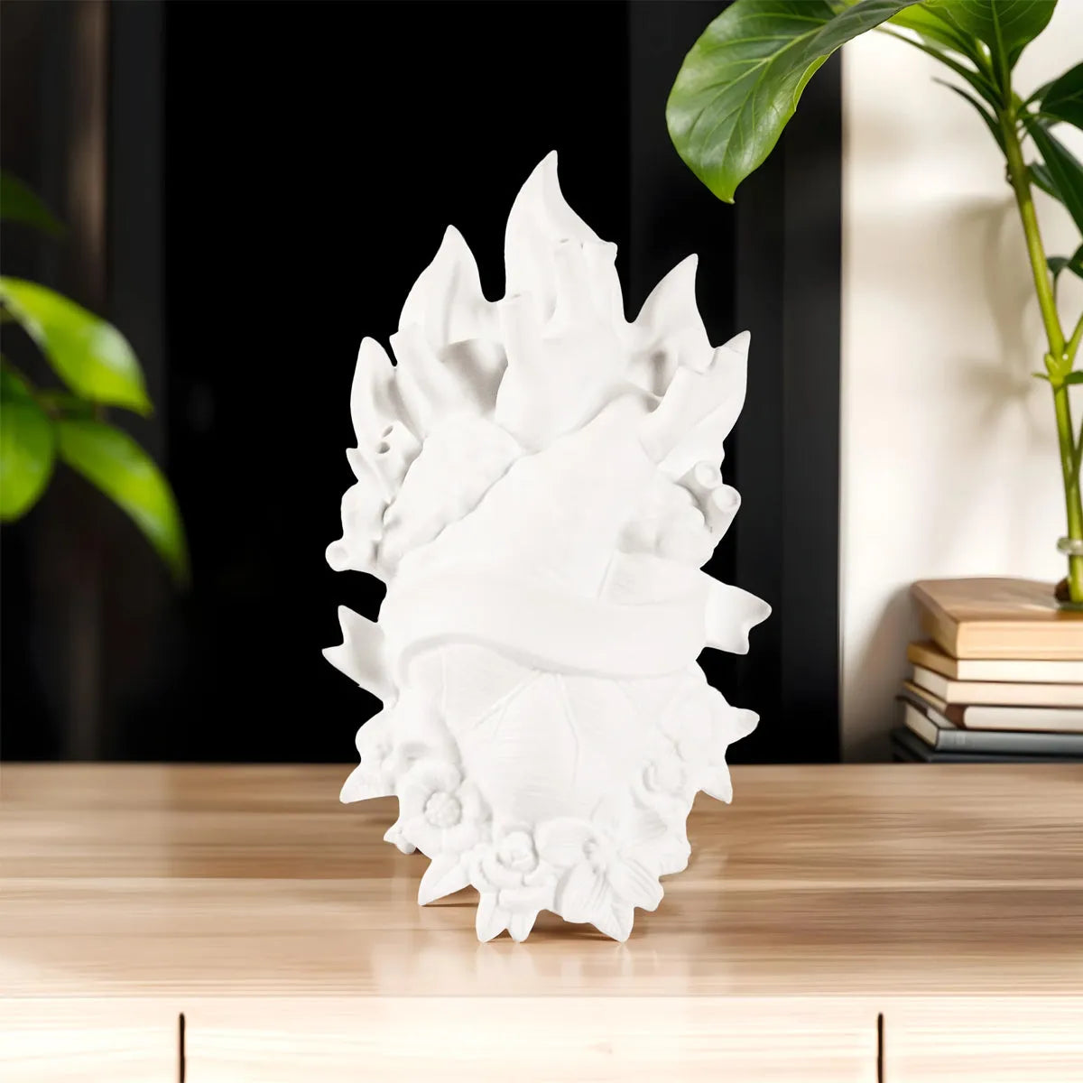 Heilige Liebe in Blüteporzellanvase