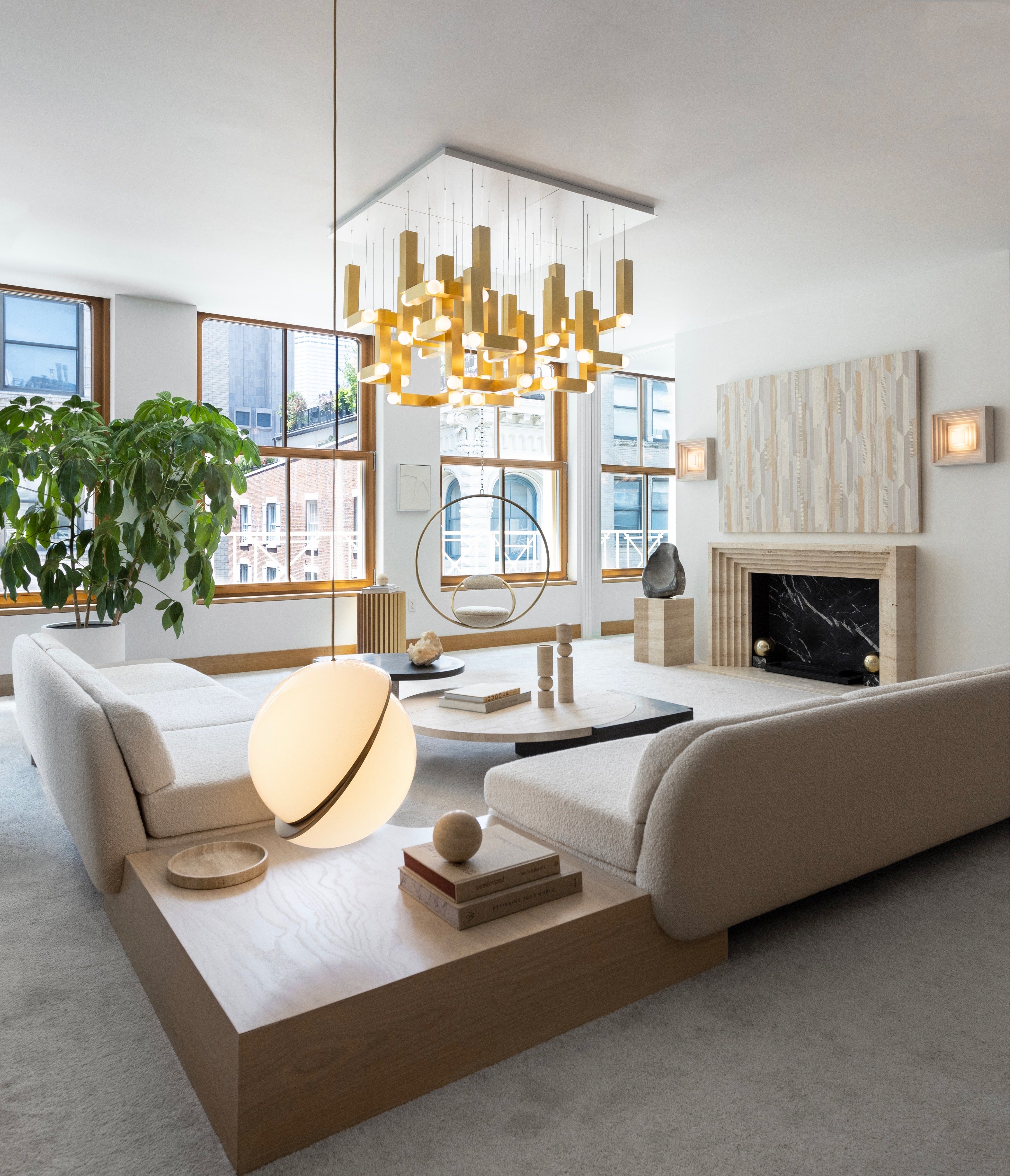 Pendelleuchte VESPER QUATTRO mit opalisiertem Schirm und silbernem Finish
