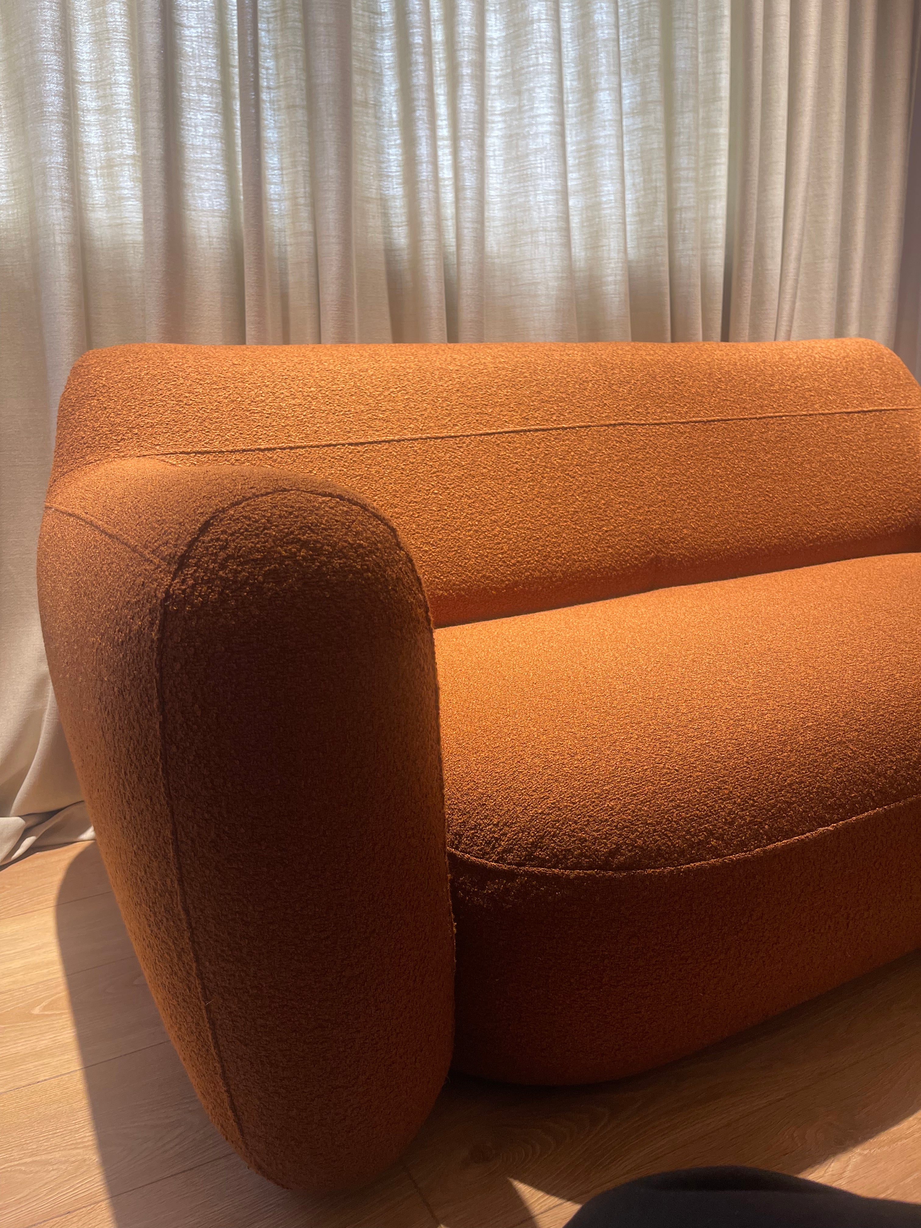 Sofa 2-osobowa MOMENTS dyniowy – Veer