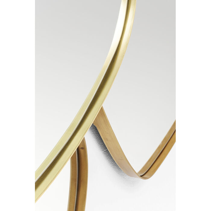 Formen spiegeln golden