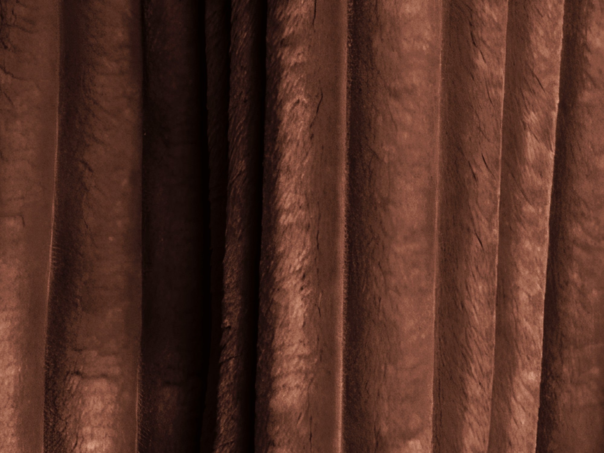 Linksseitige Schlafcouch KONA in Terrakotta aus Cord