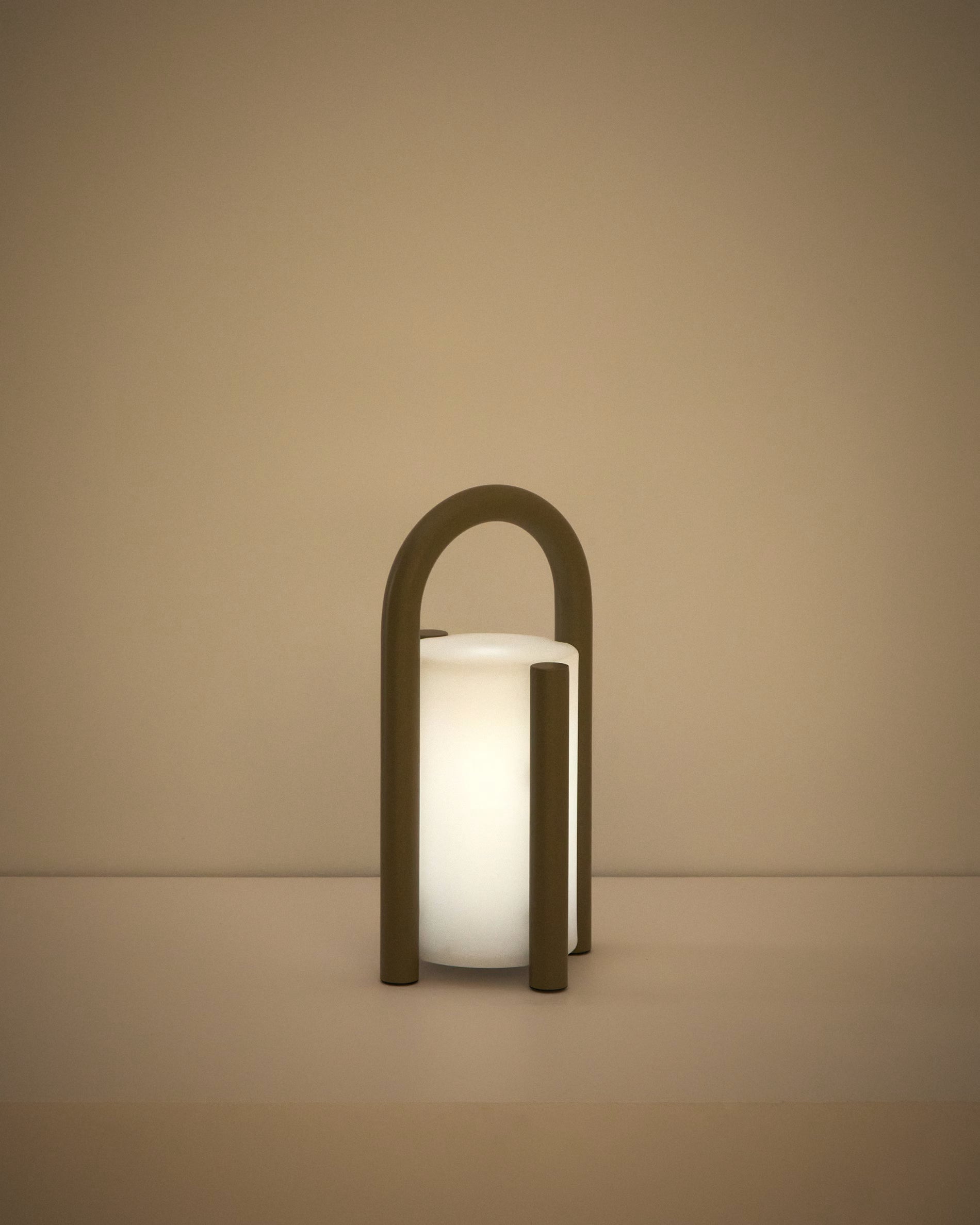 Lampa ogrodowa przenośna LEROS taupe na taras i do ogrodu