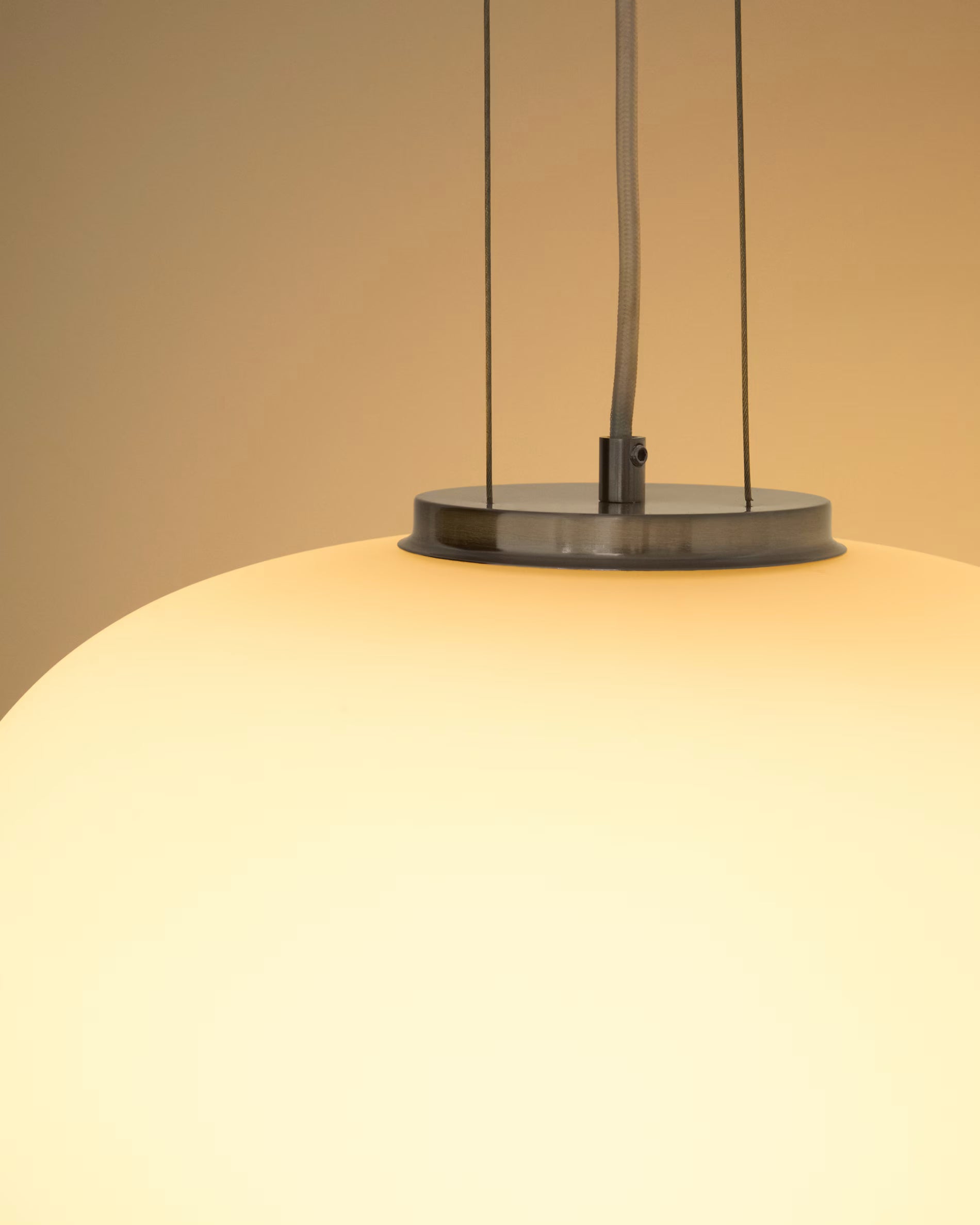ARDALI White Pendant Lamp