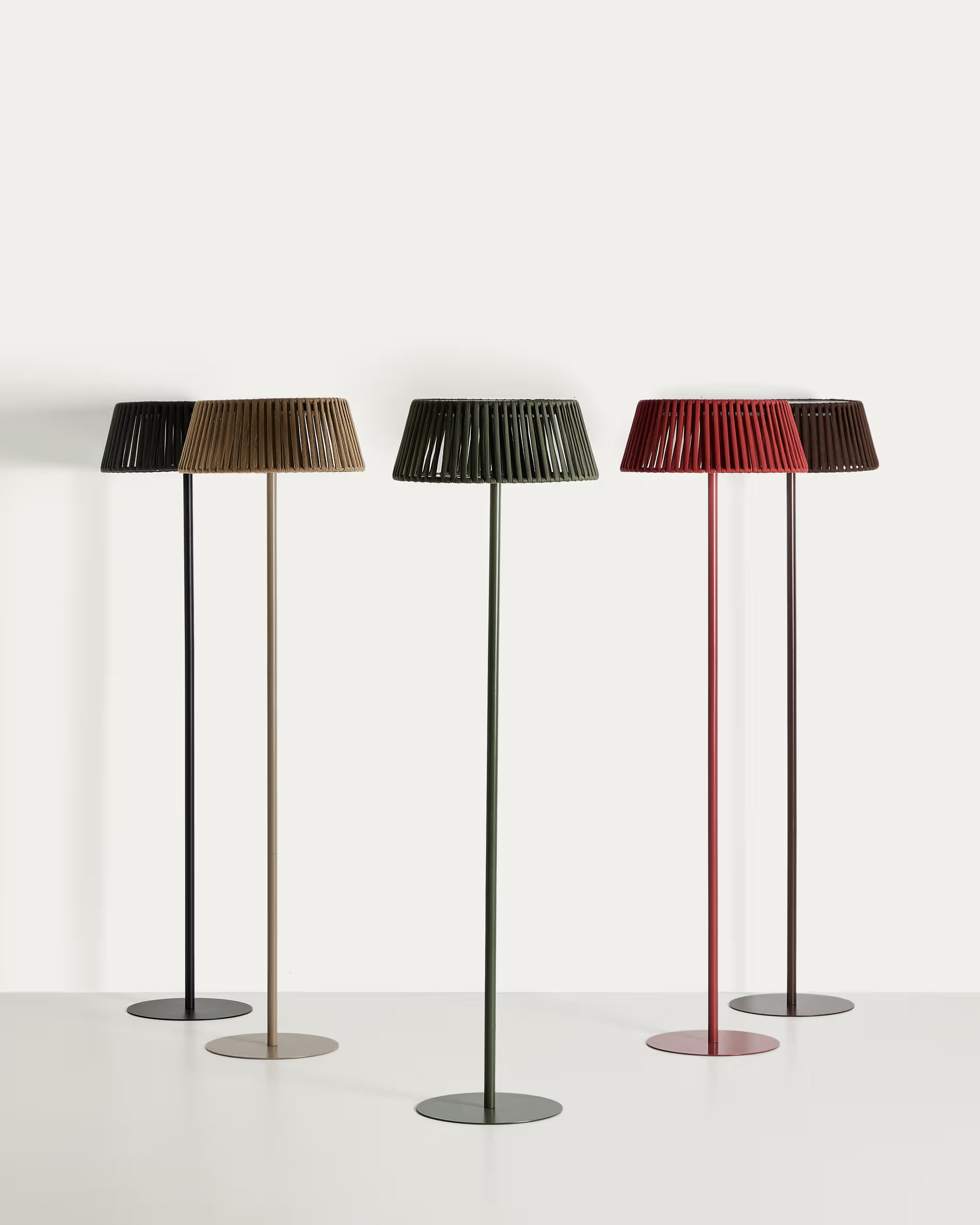 Solar-Stehlampe ALDET schwarz