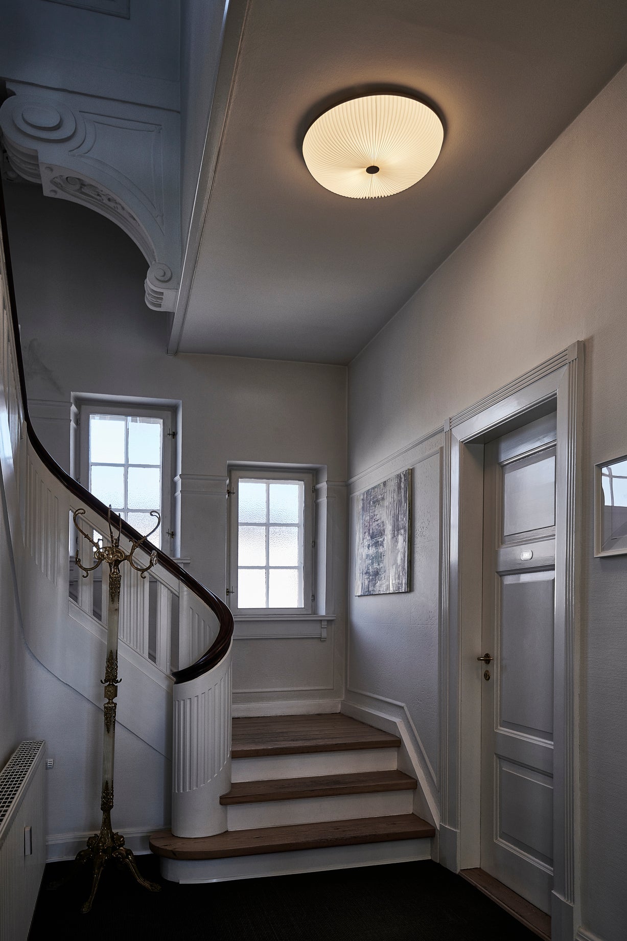 Wall lamp MODEL 235 LAMELLA white with gold