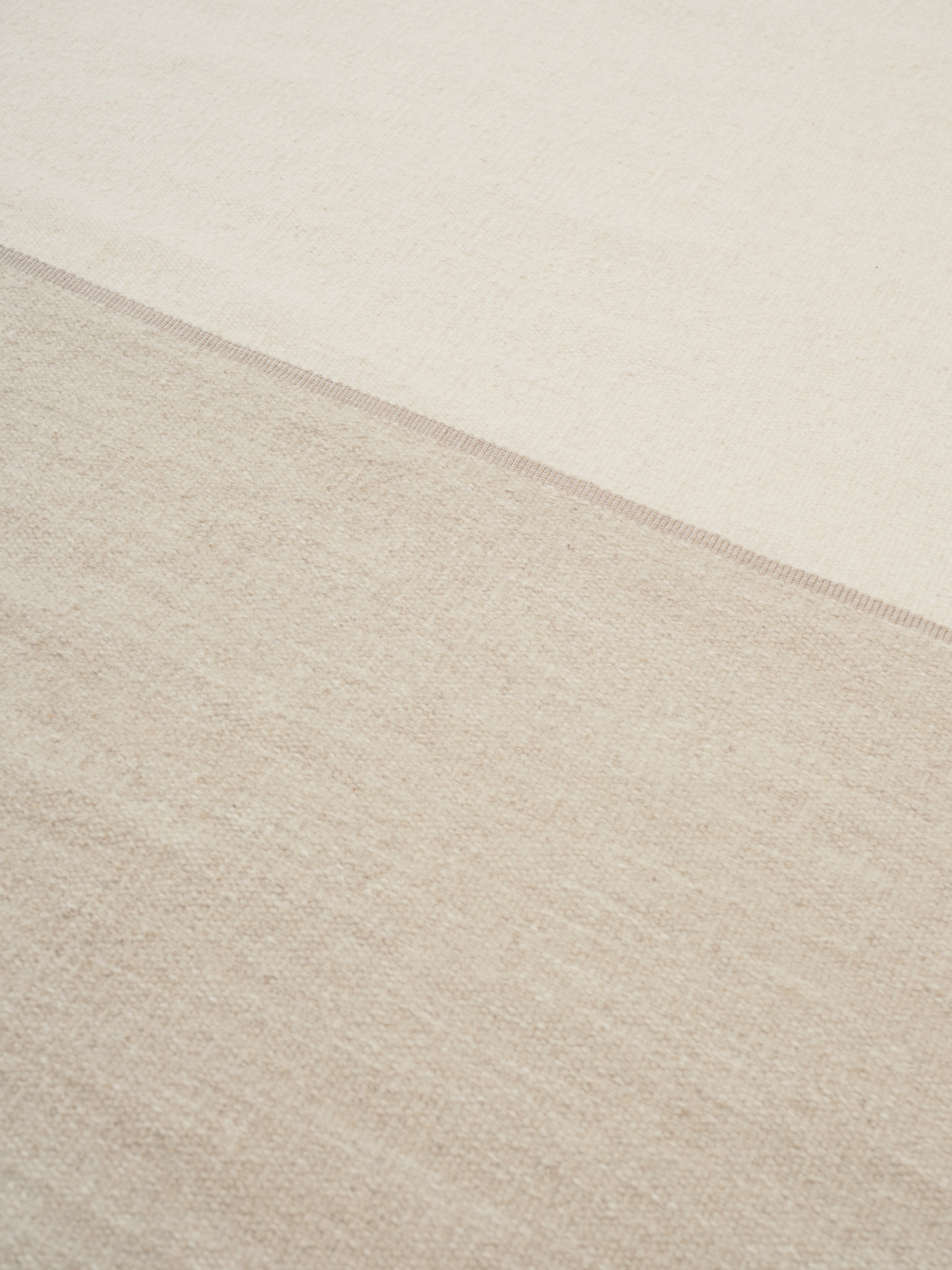 Rundteppich MAGNETIZE beige