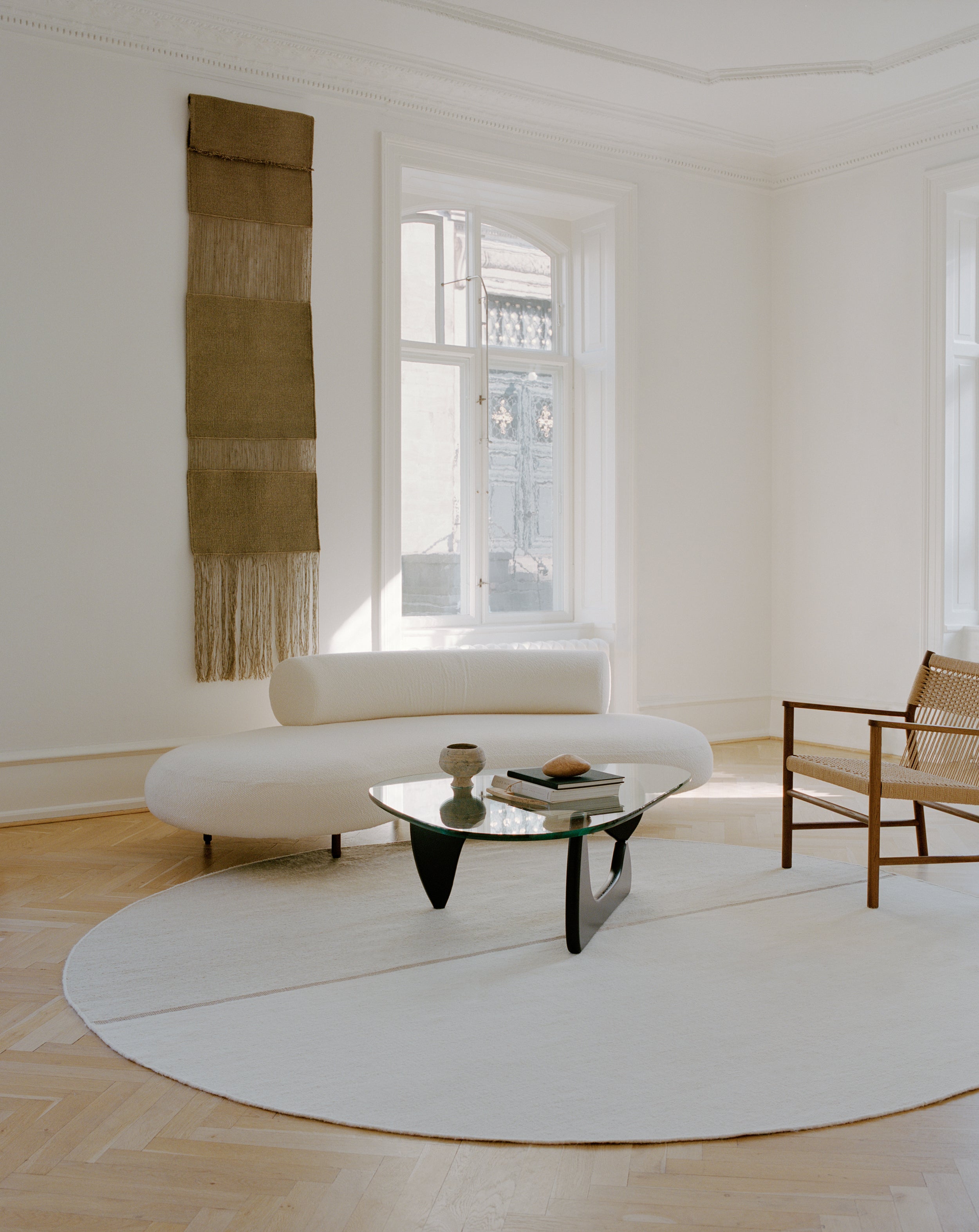 Rundteppich MAGNETIZE beige