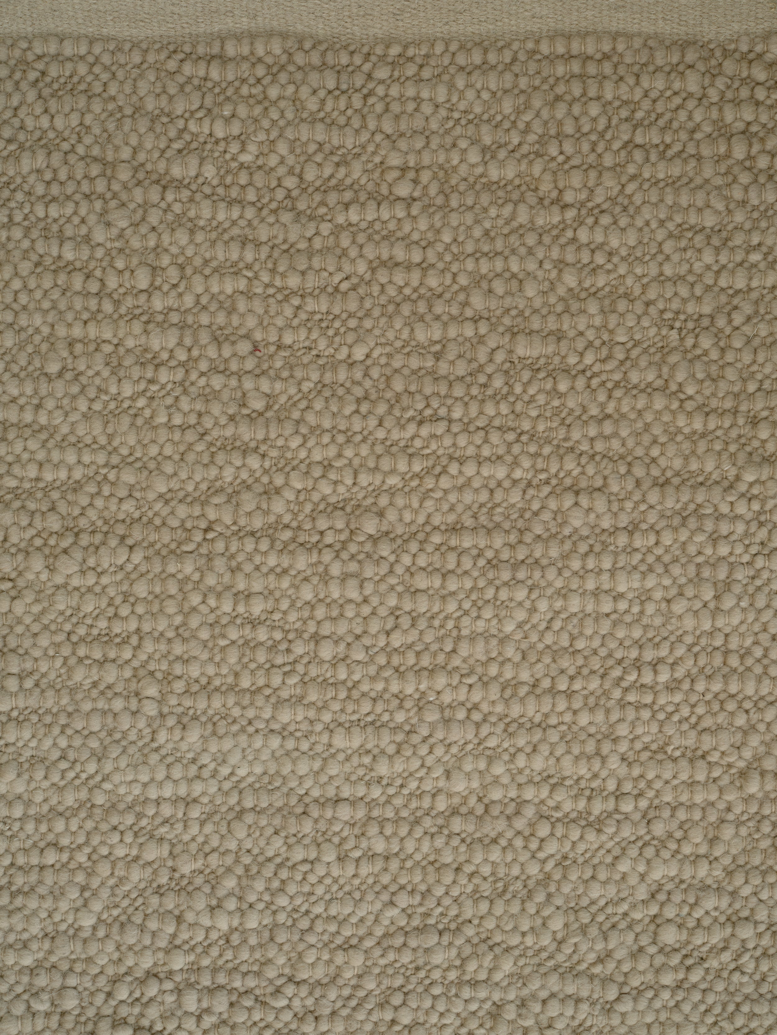 Teppich PEBBLED POEM beige