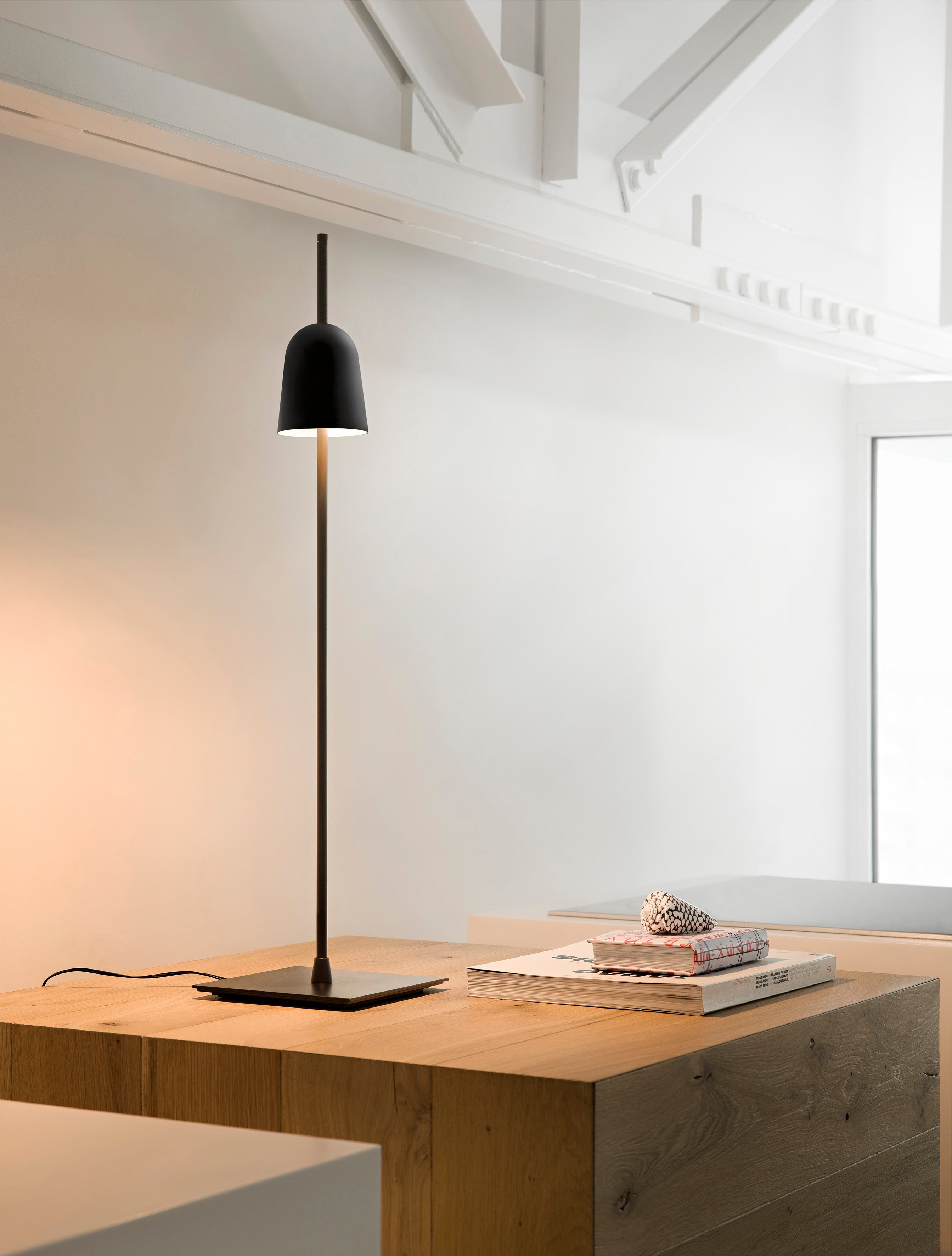 Lampa stołowa ASCENT czarny – Luceplan