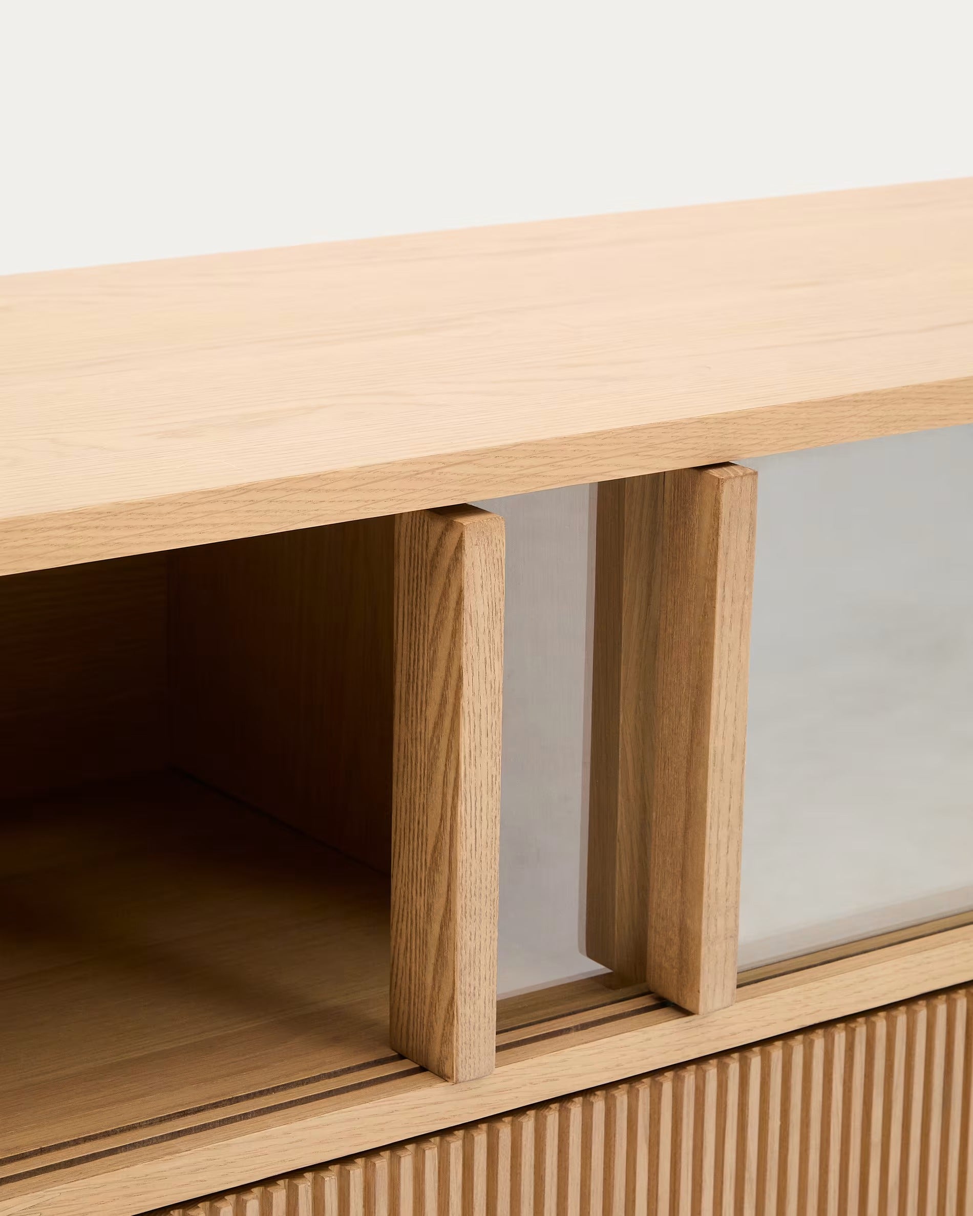 RTV-Sideboard mit zwei Schubladen HELVINE Eichenfurnier