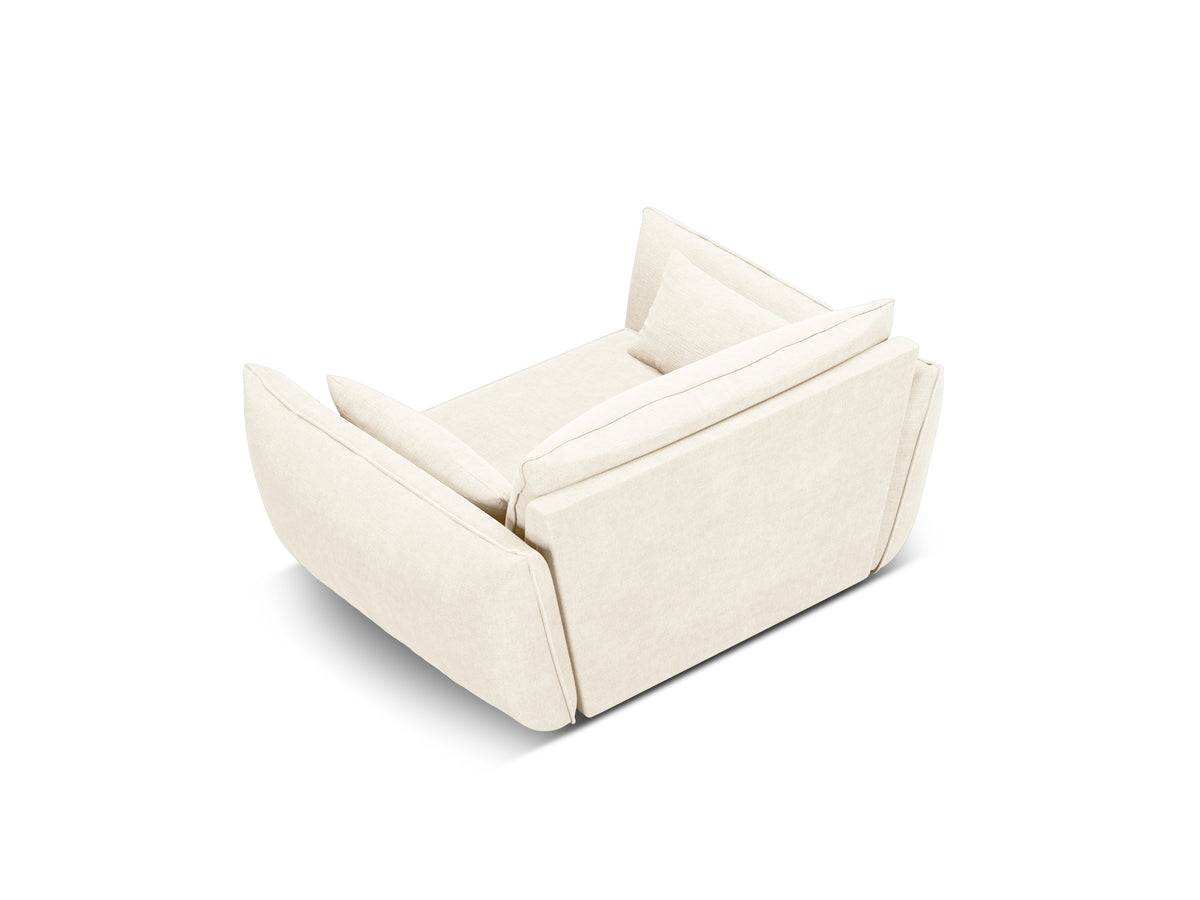 Sessel im hellen beige Szenil -Stoff