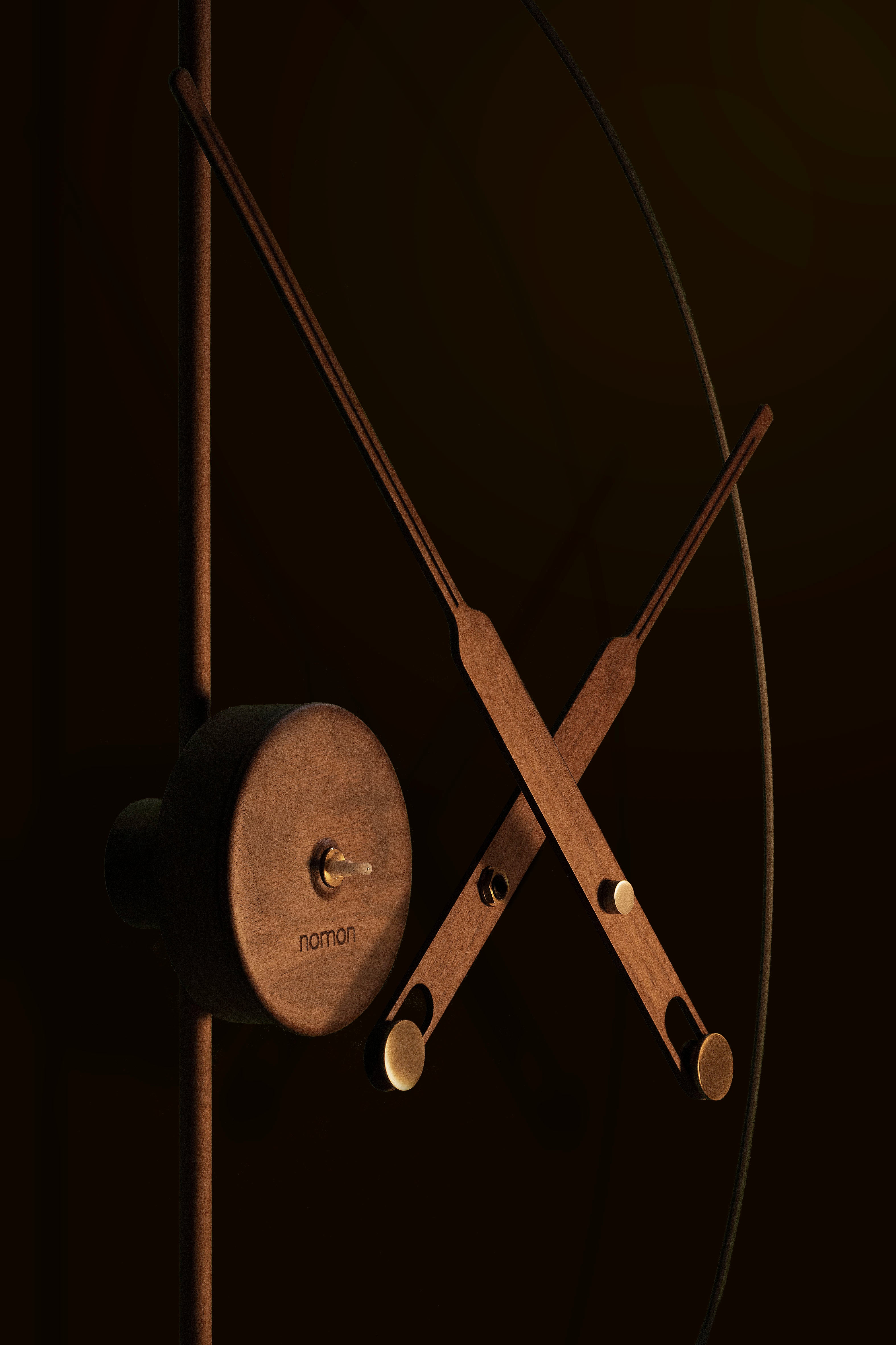 BARCELONA PREMIUM wall clock walnut wood with brass