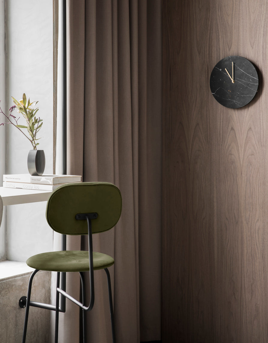 Hocker AFTEROOM PLUS dunkles Eichenfurnier