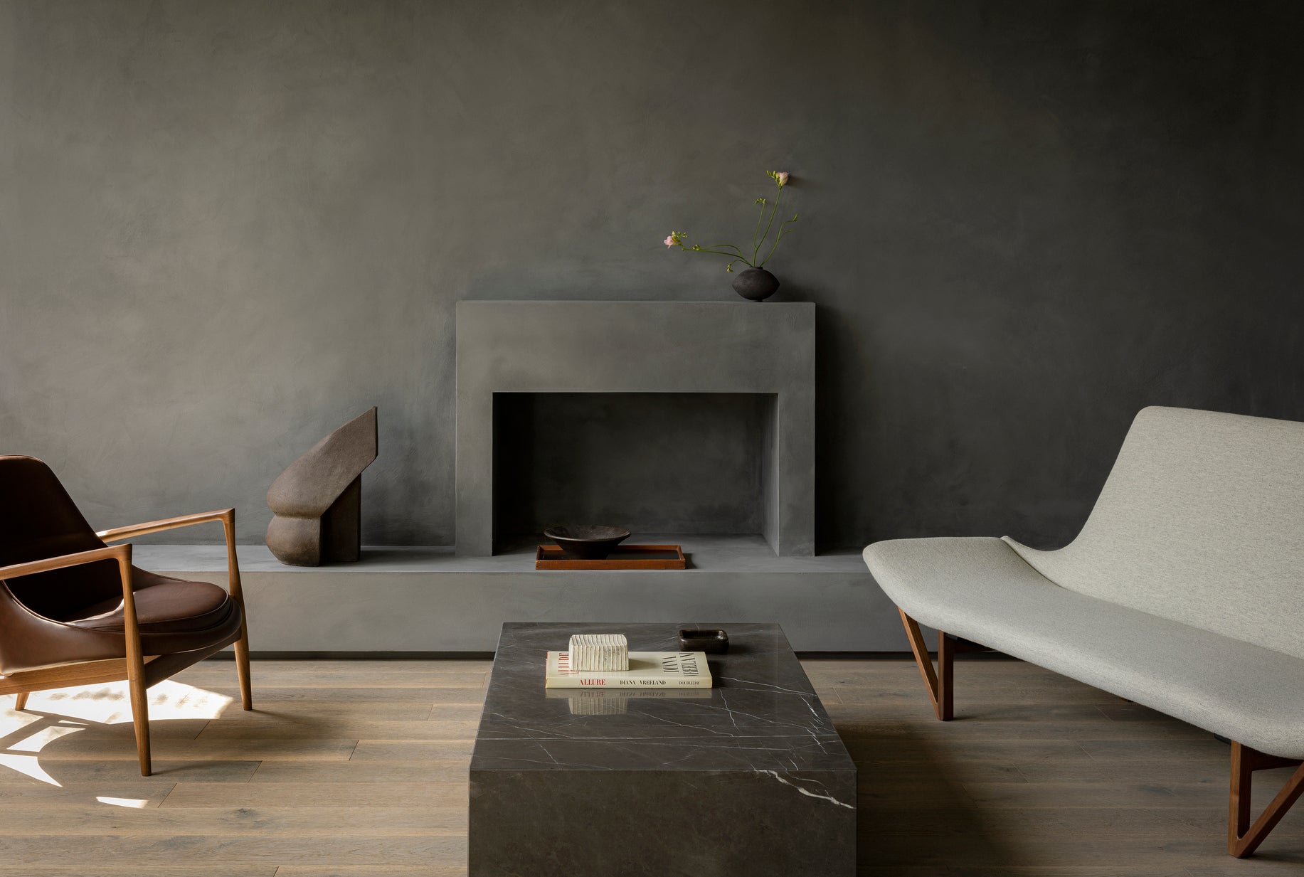 PAGODE gray sofa with oak base