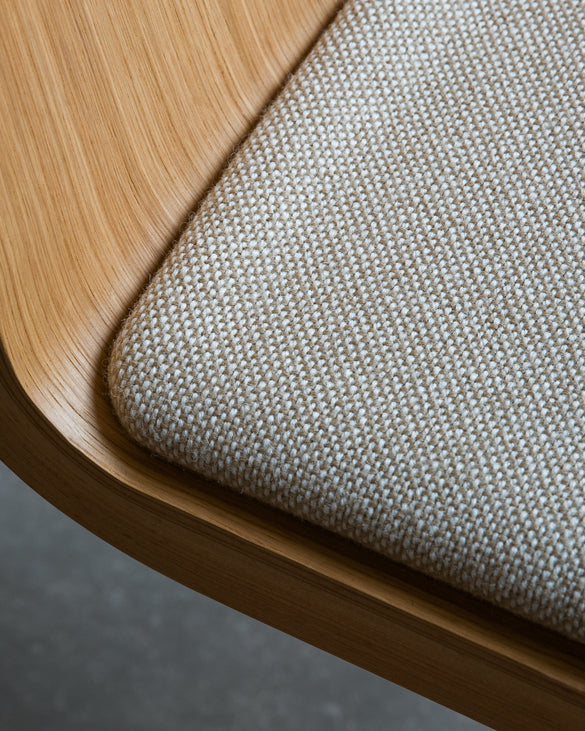 Stuhl READY braunes Leder mit dunklem Eichenfuß