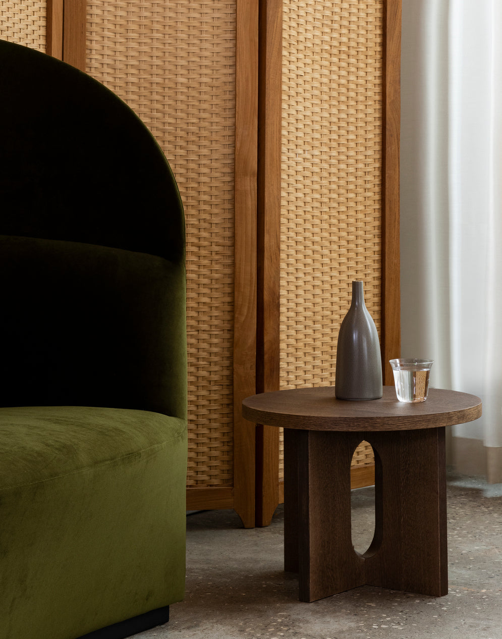 ANDROGYNE side table oak veneer