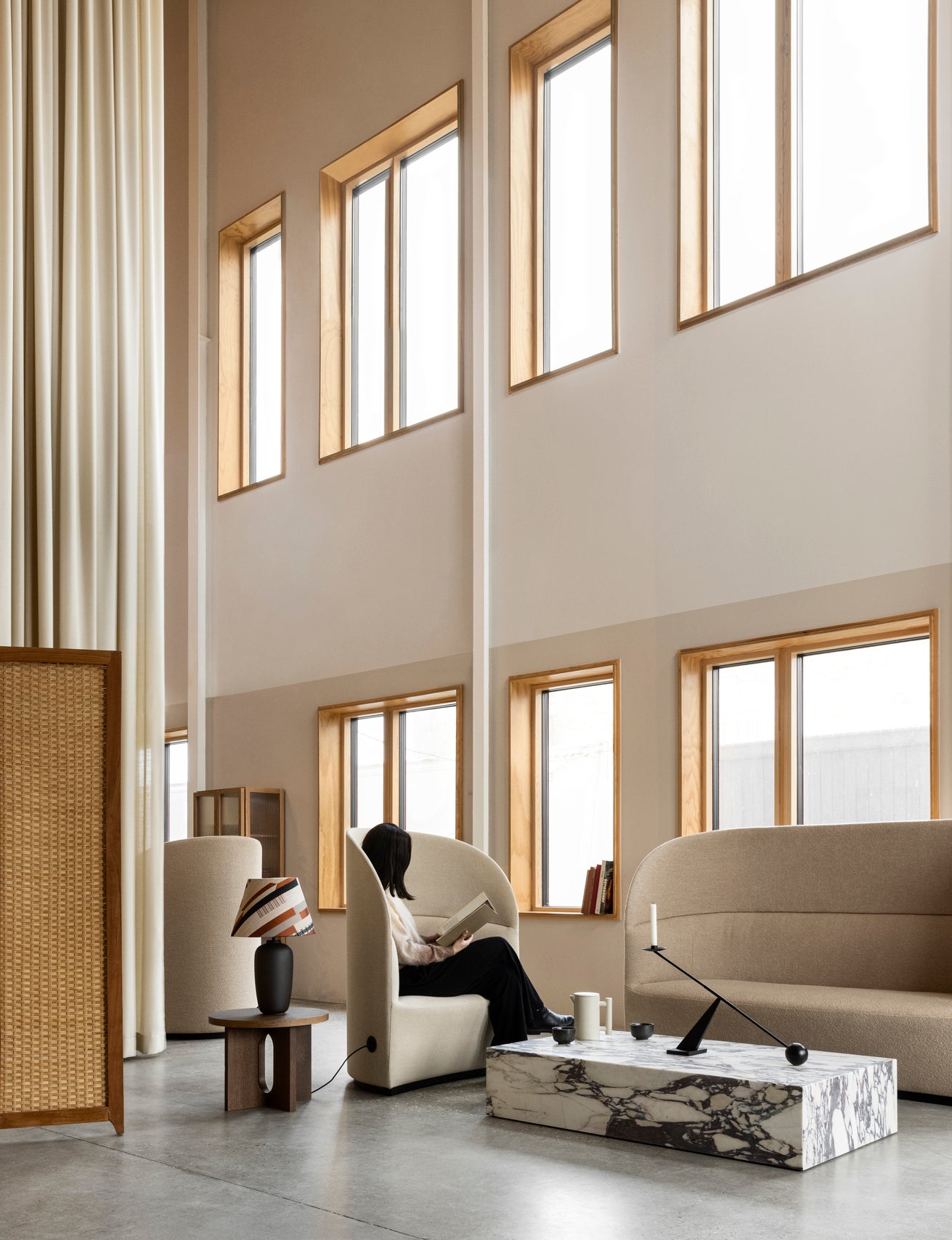 PLINTH GRAND coffee table white marble