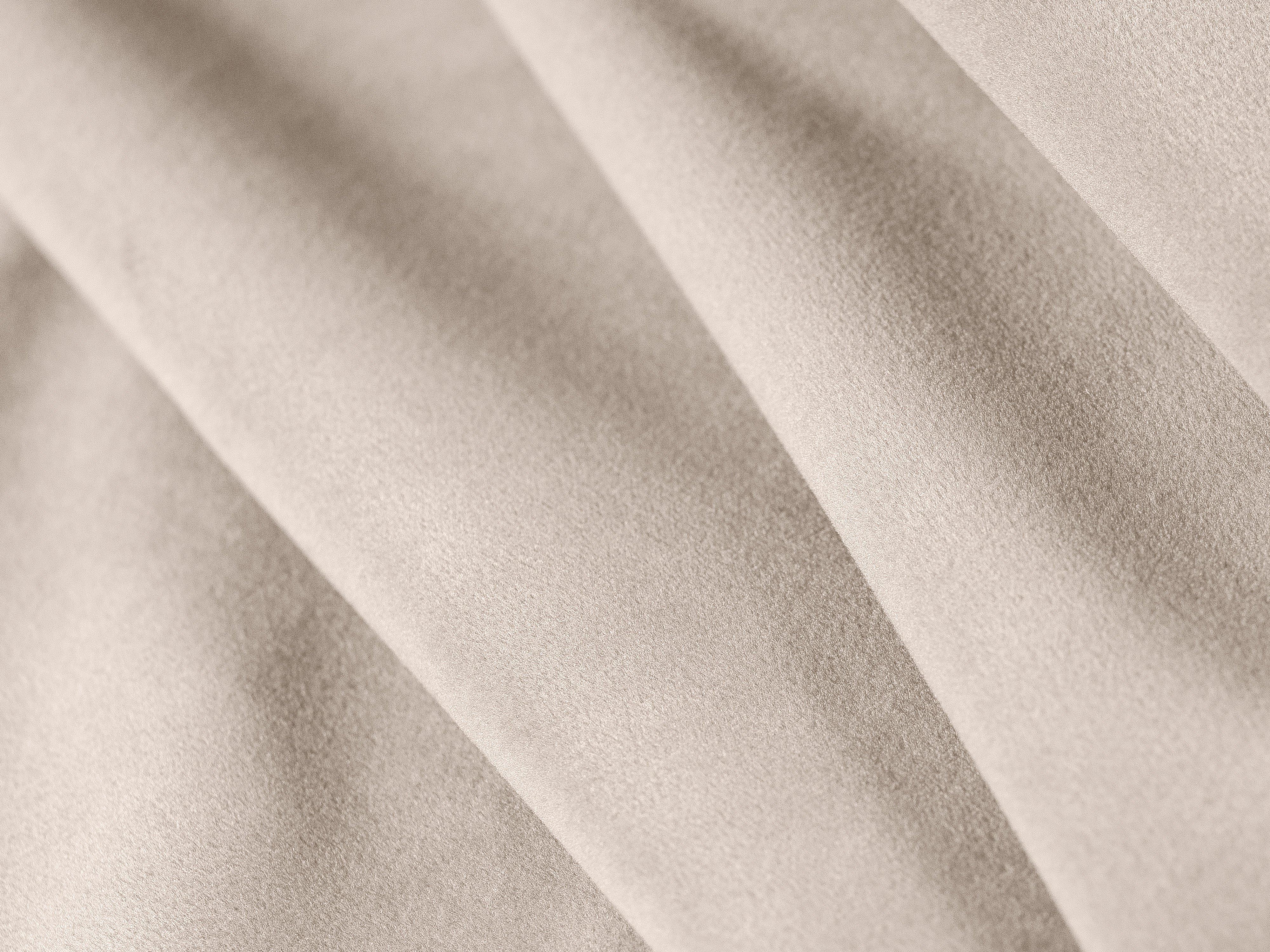 Symmetrisches Samtsofa KATE in Beige