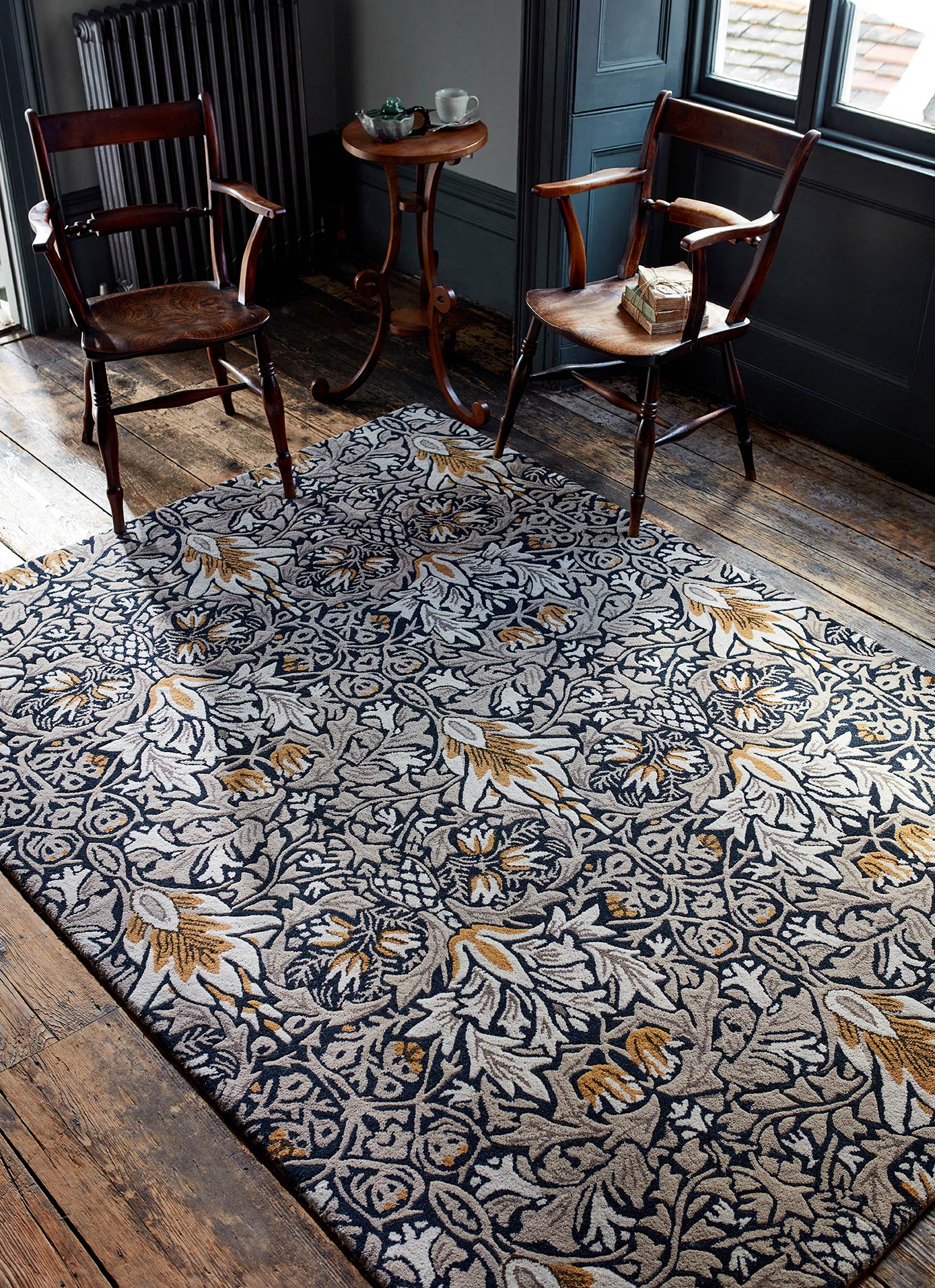 Snakeshead Indigo beige-navy blue rug