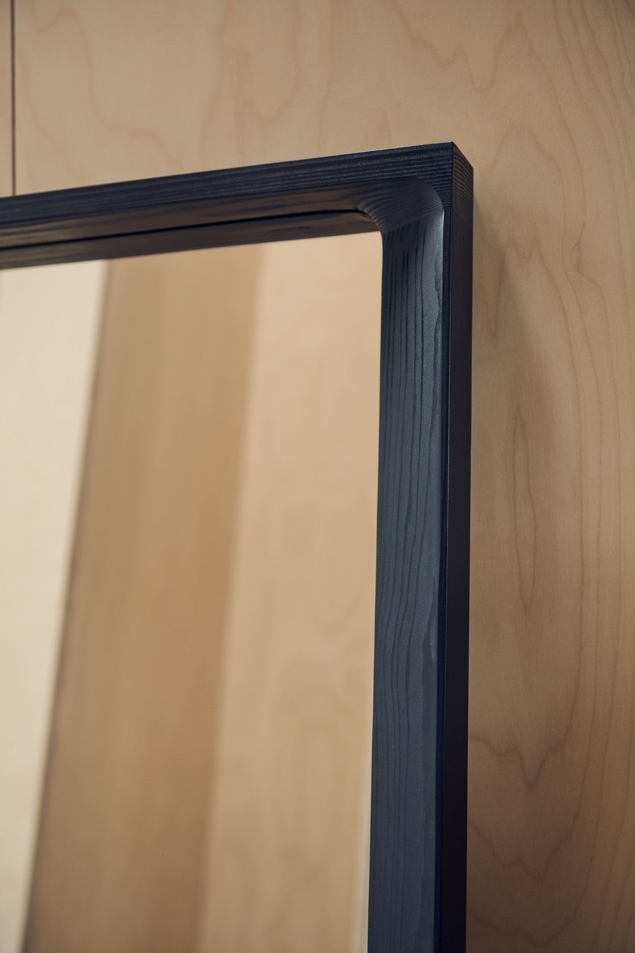 ARCED Blue Mirror