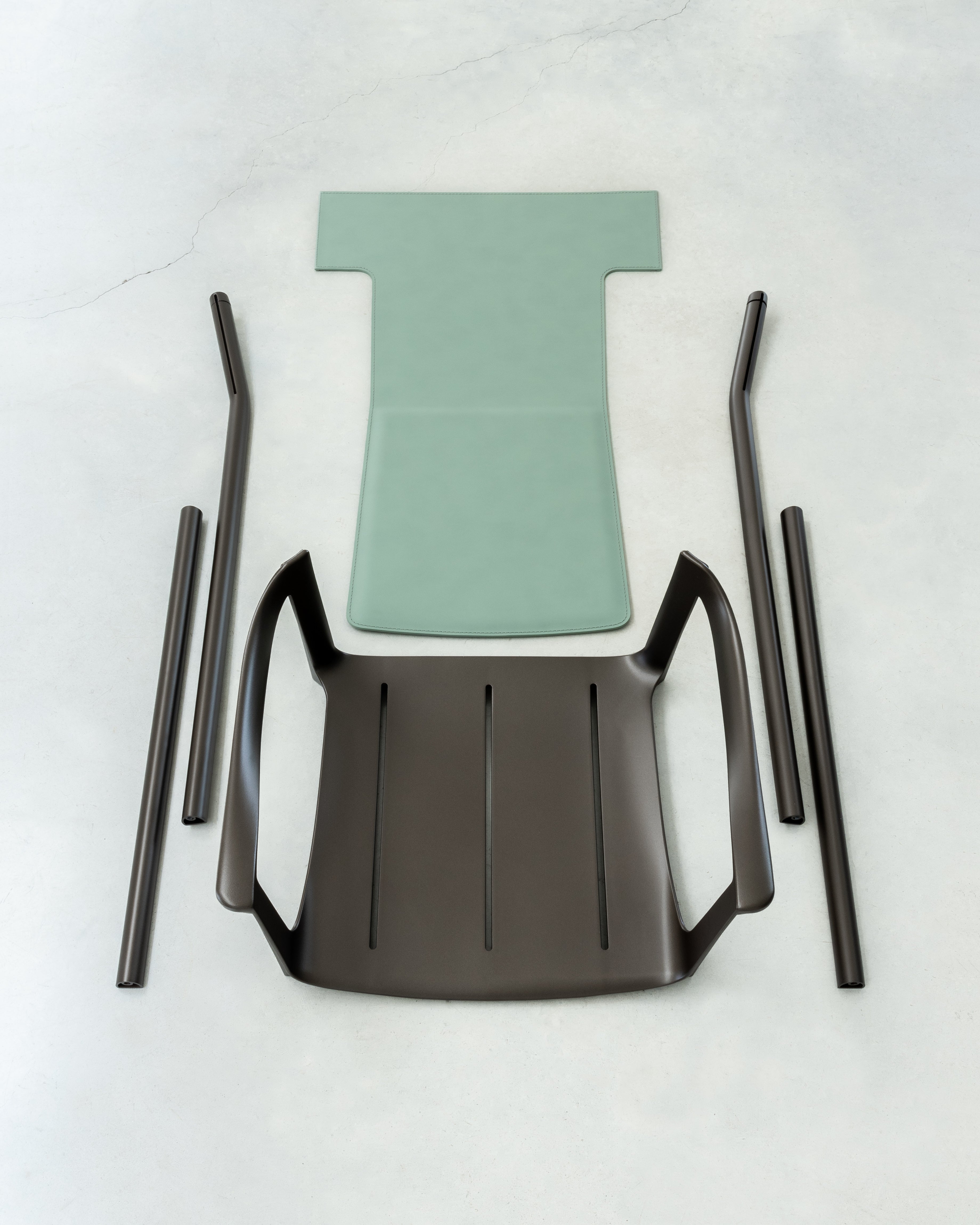 VENICE chair green leather with dark brown base