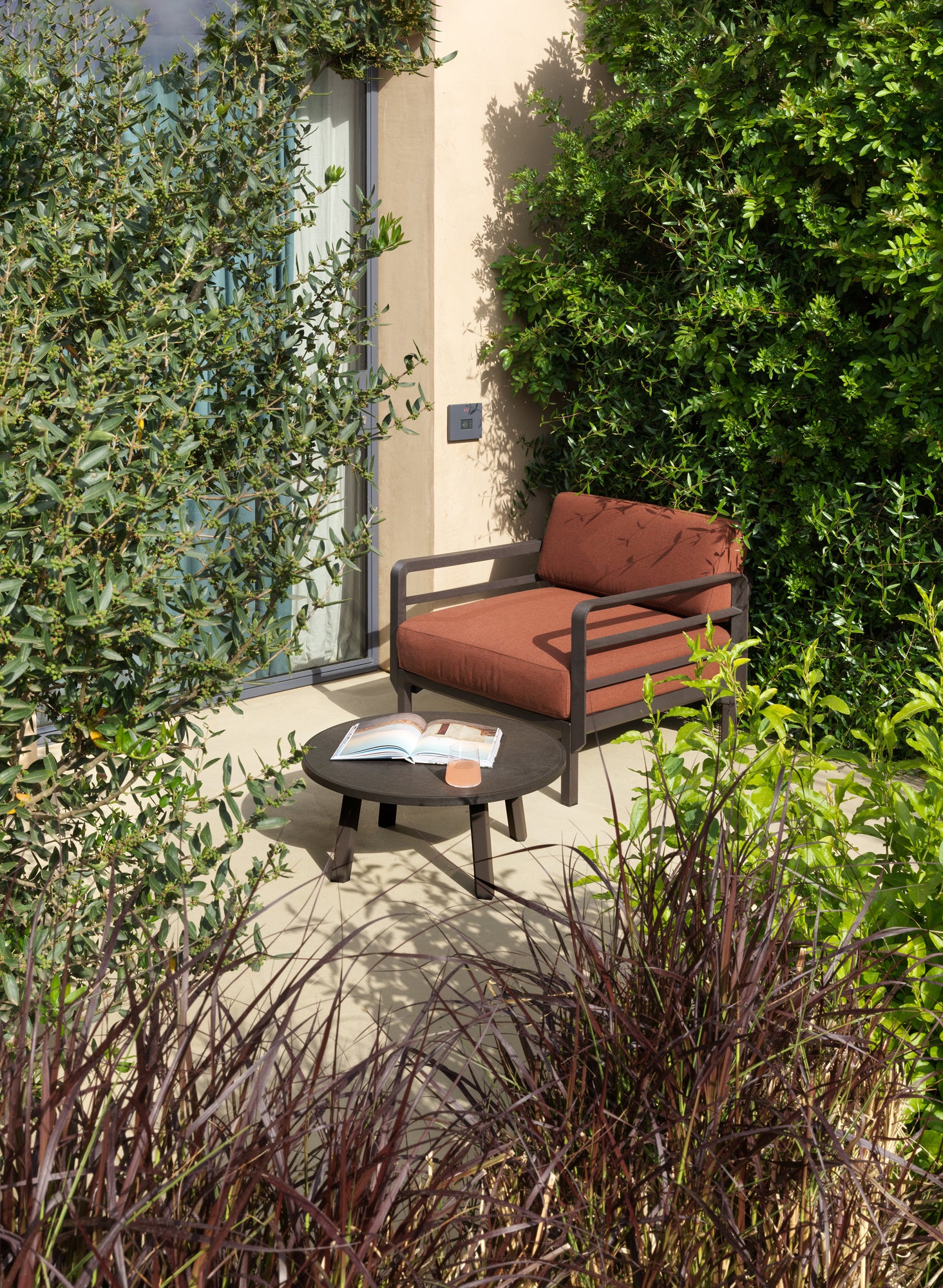 Outdoor Armchair MAXIMO Thyme Green with Brown Base