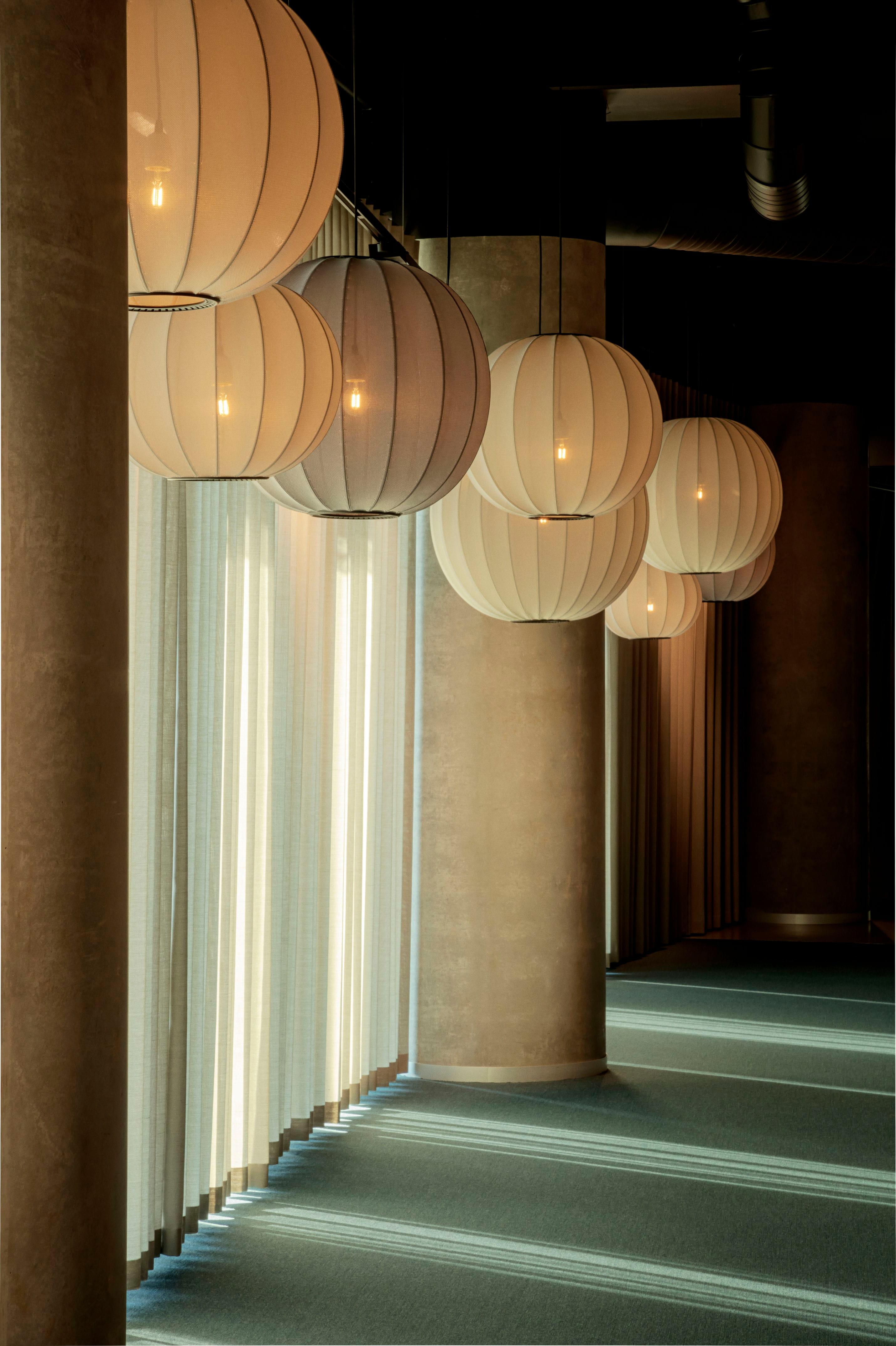 Lampa wisząca KNIT-WIT ROUND czarny – Made by Hand