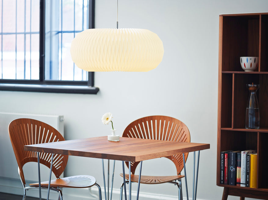 Lampa wisząca MODEL 195 DONUT biały ze złotym – Le Klint
